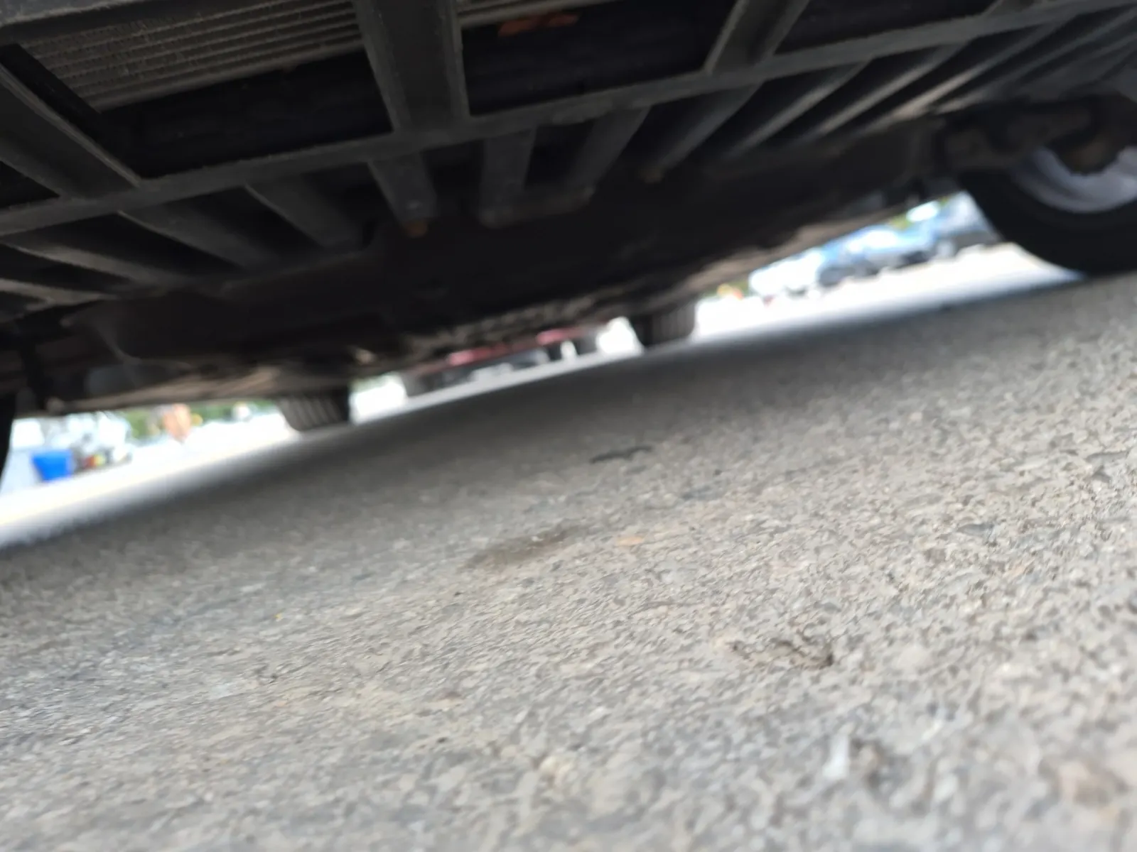 Undercarriage - Front Photo