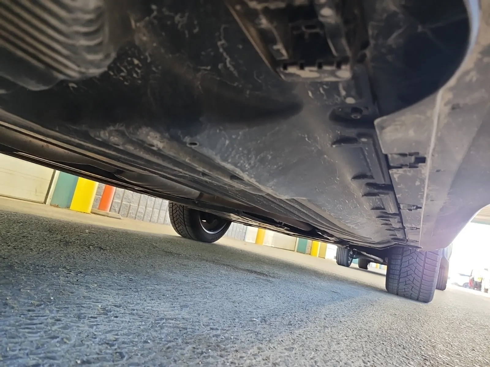 Undercarriage - Passenger Photo