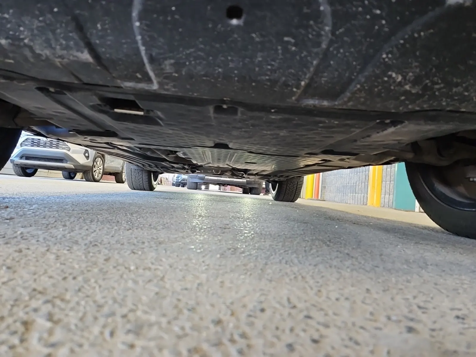 Undercarriage - Front Photo