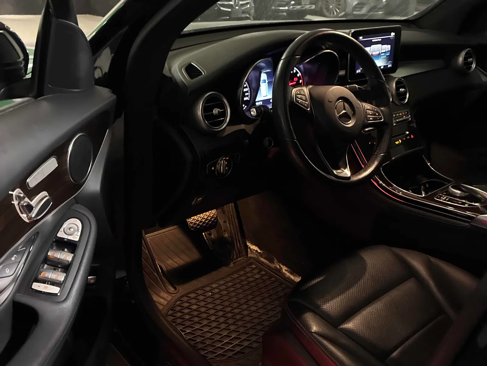 Interior driver side
