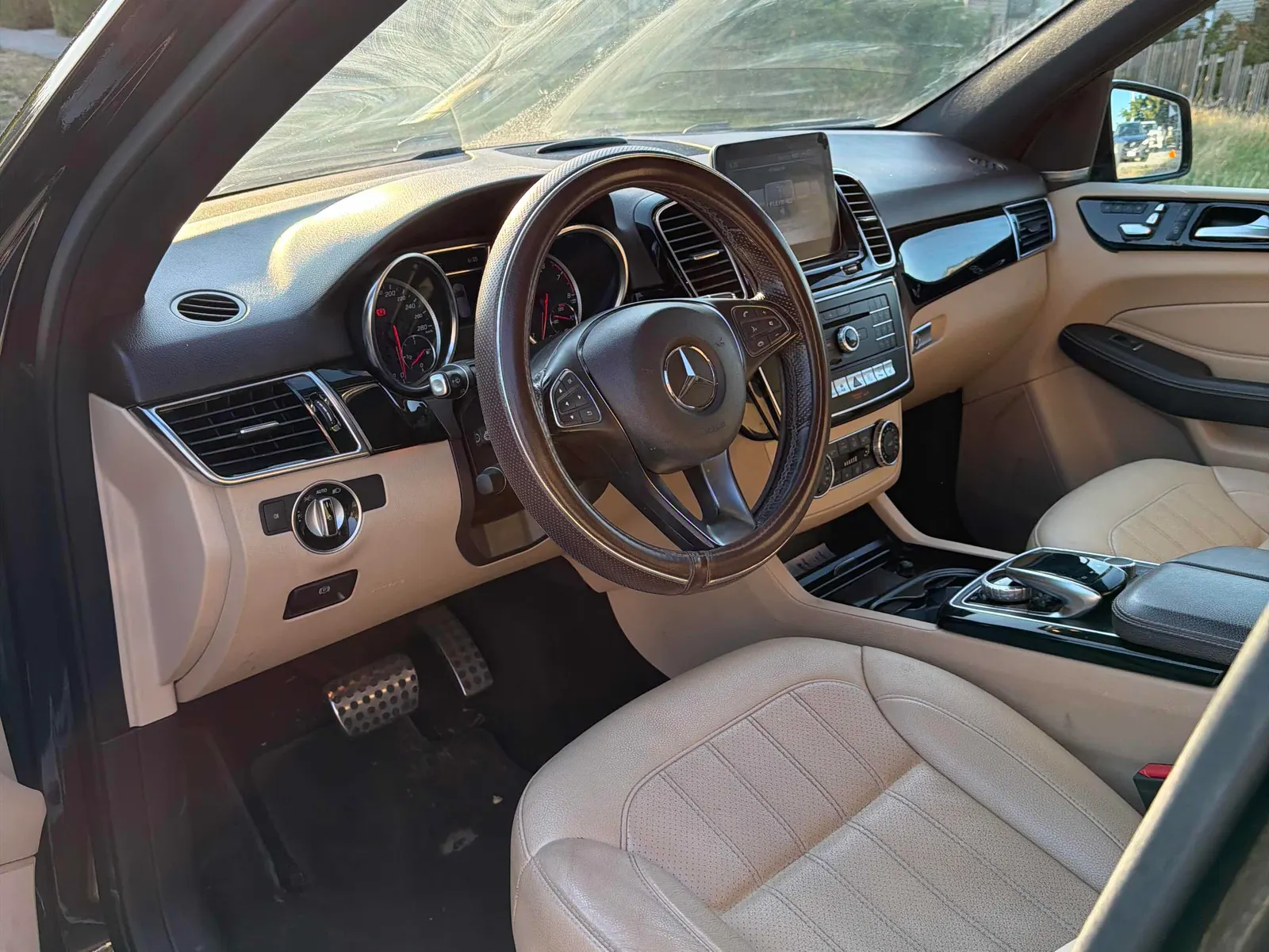 Interior driver side