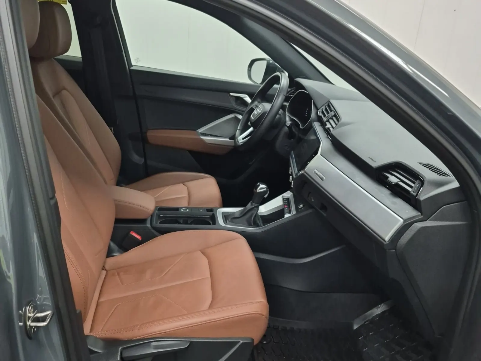 Right Side Interior Photo