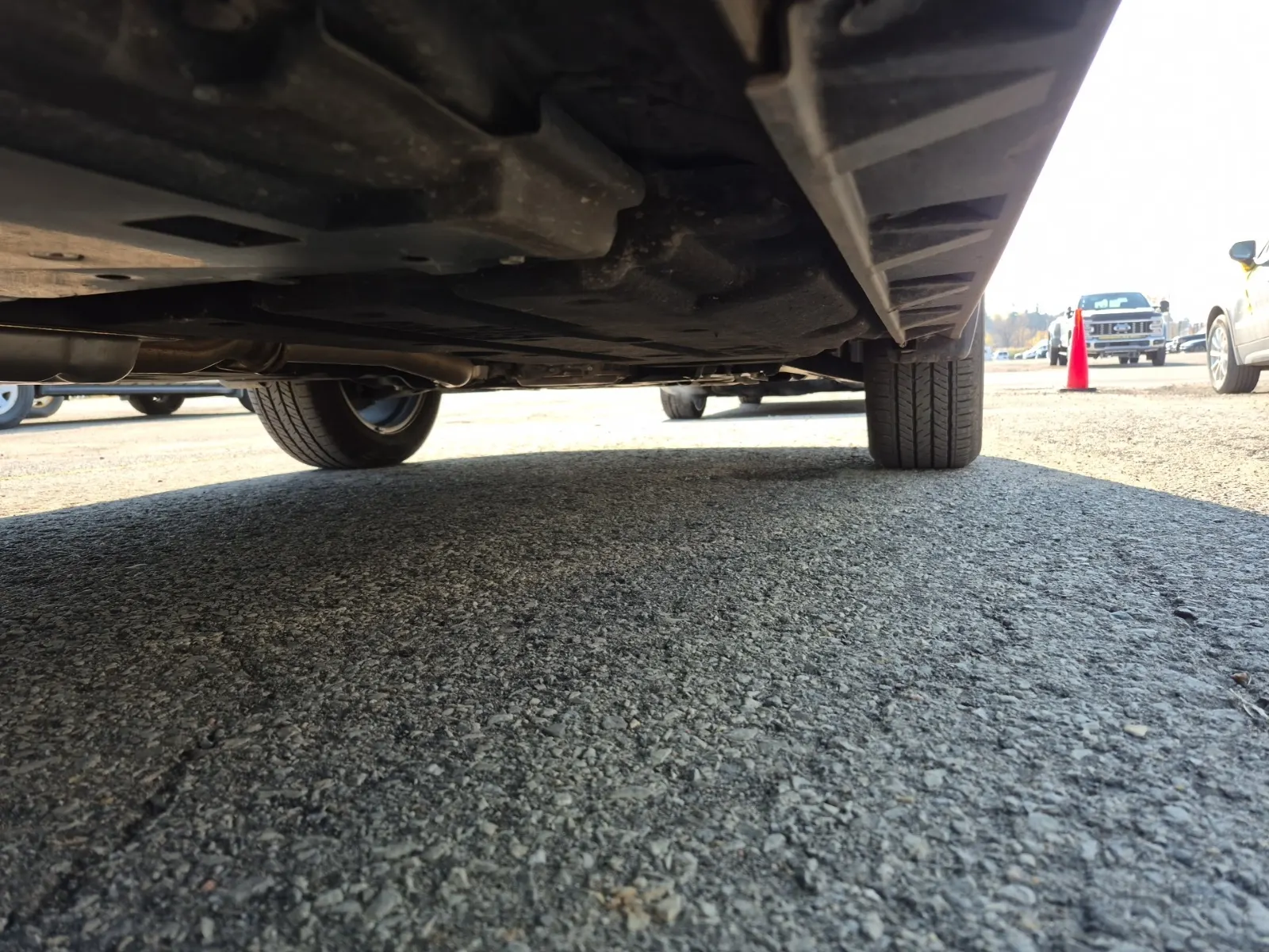 Undercarriage - Passenger Photo