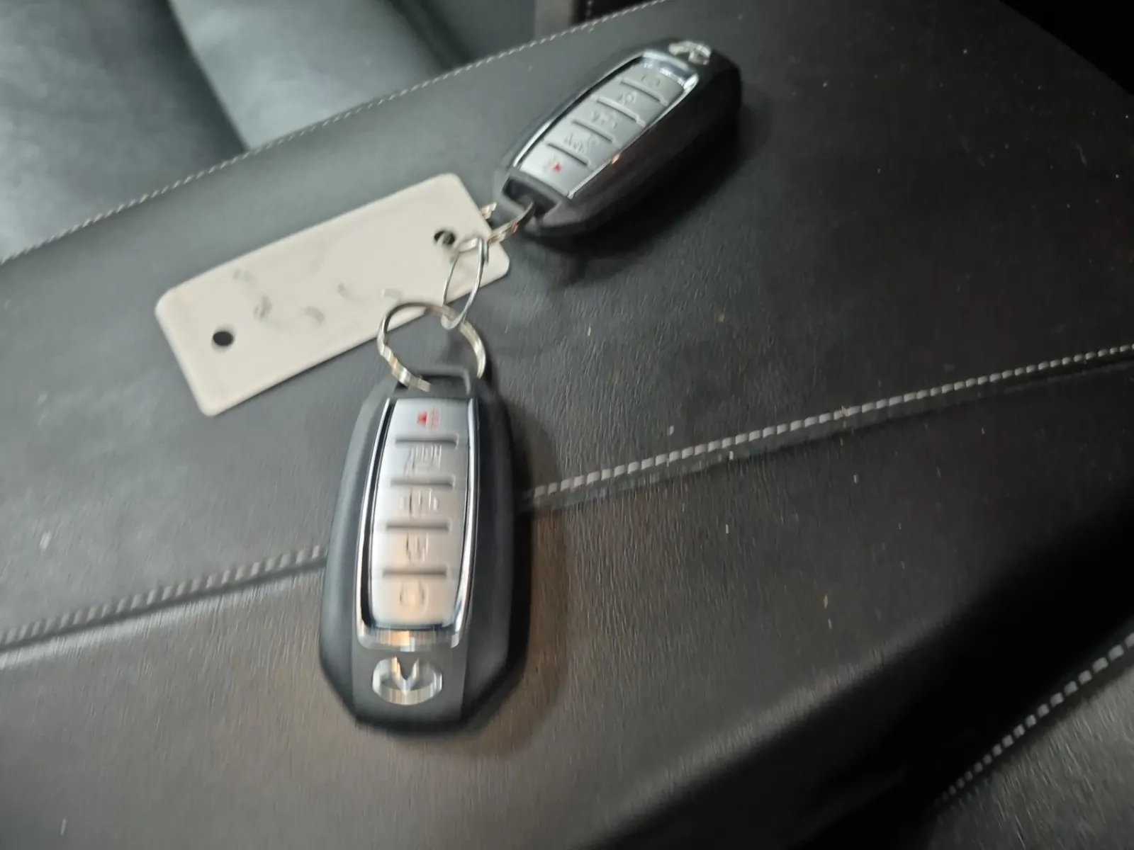 Keys/Fobs/Manual Photo