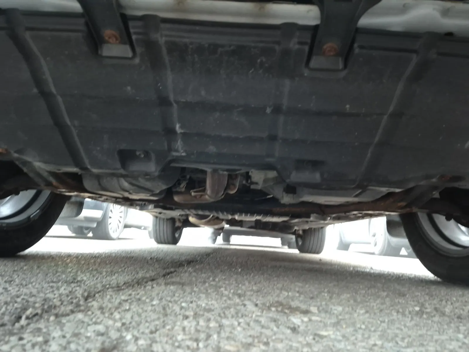 Undercarriage - Front Photo