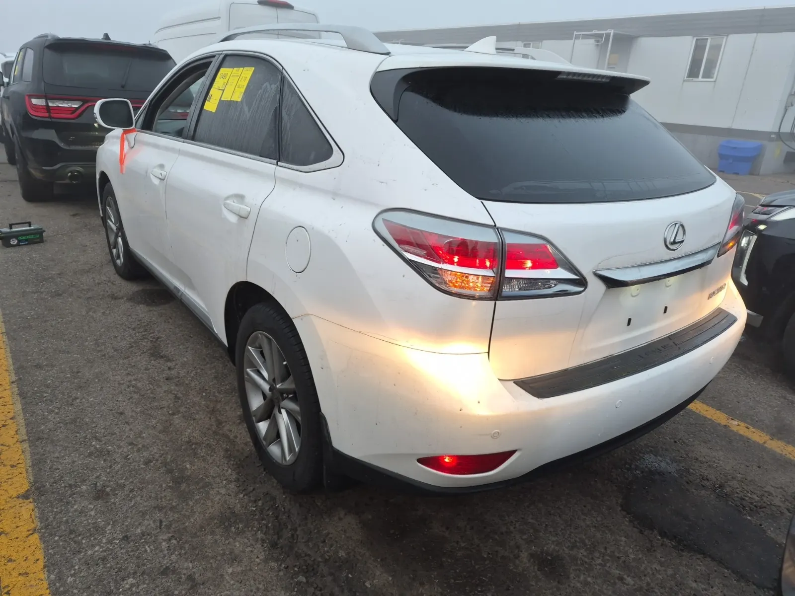 Driver Rear 3/4 Photo