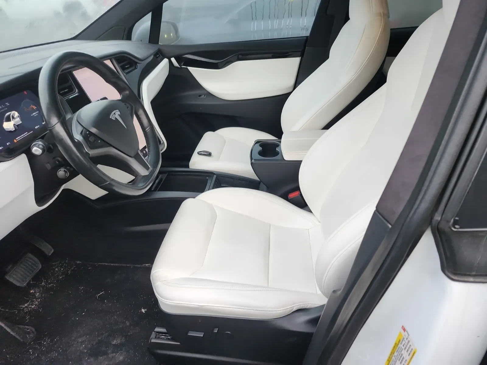 Front Interior Photo