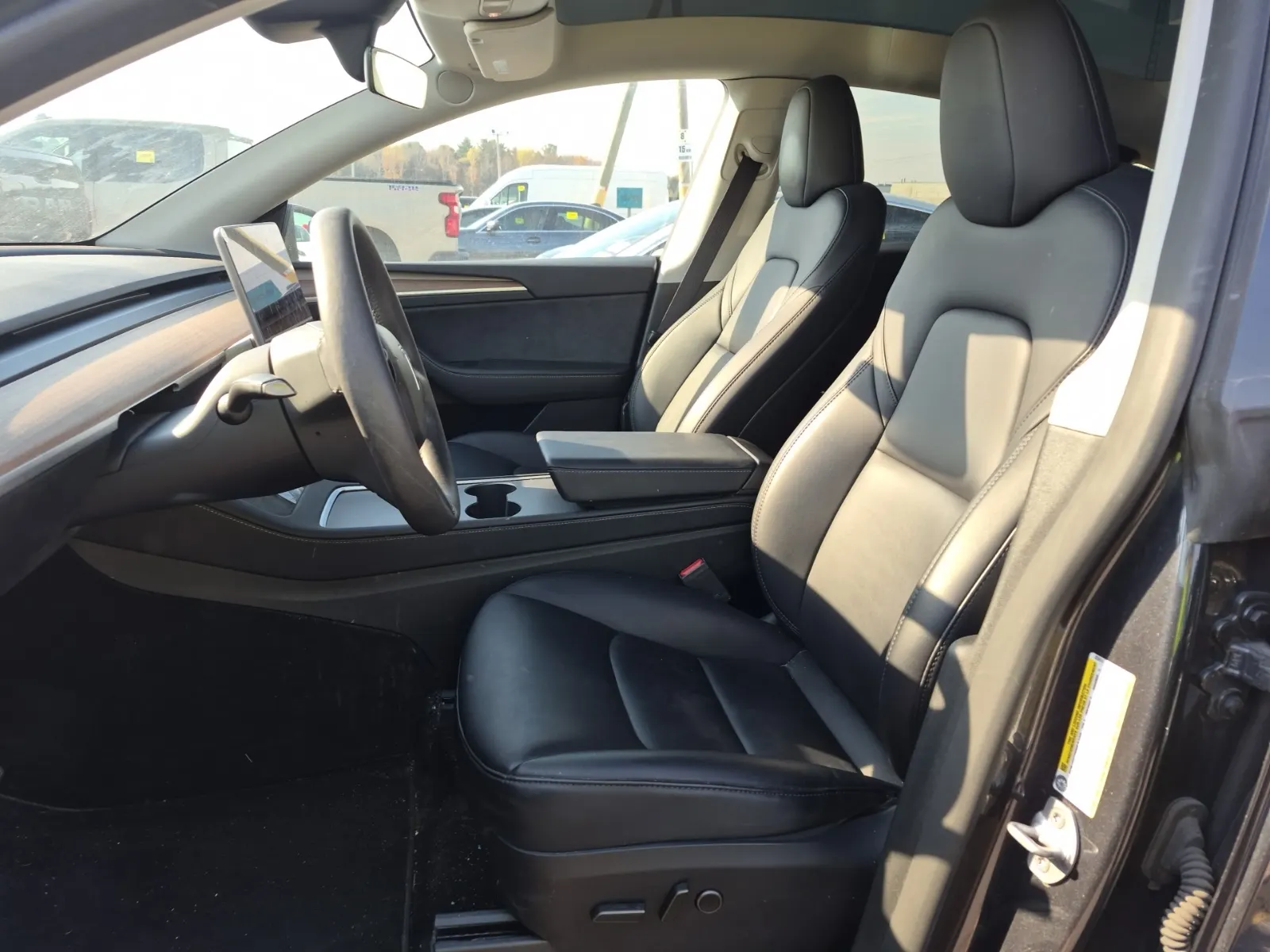 Front Interior Photo