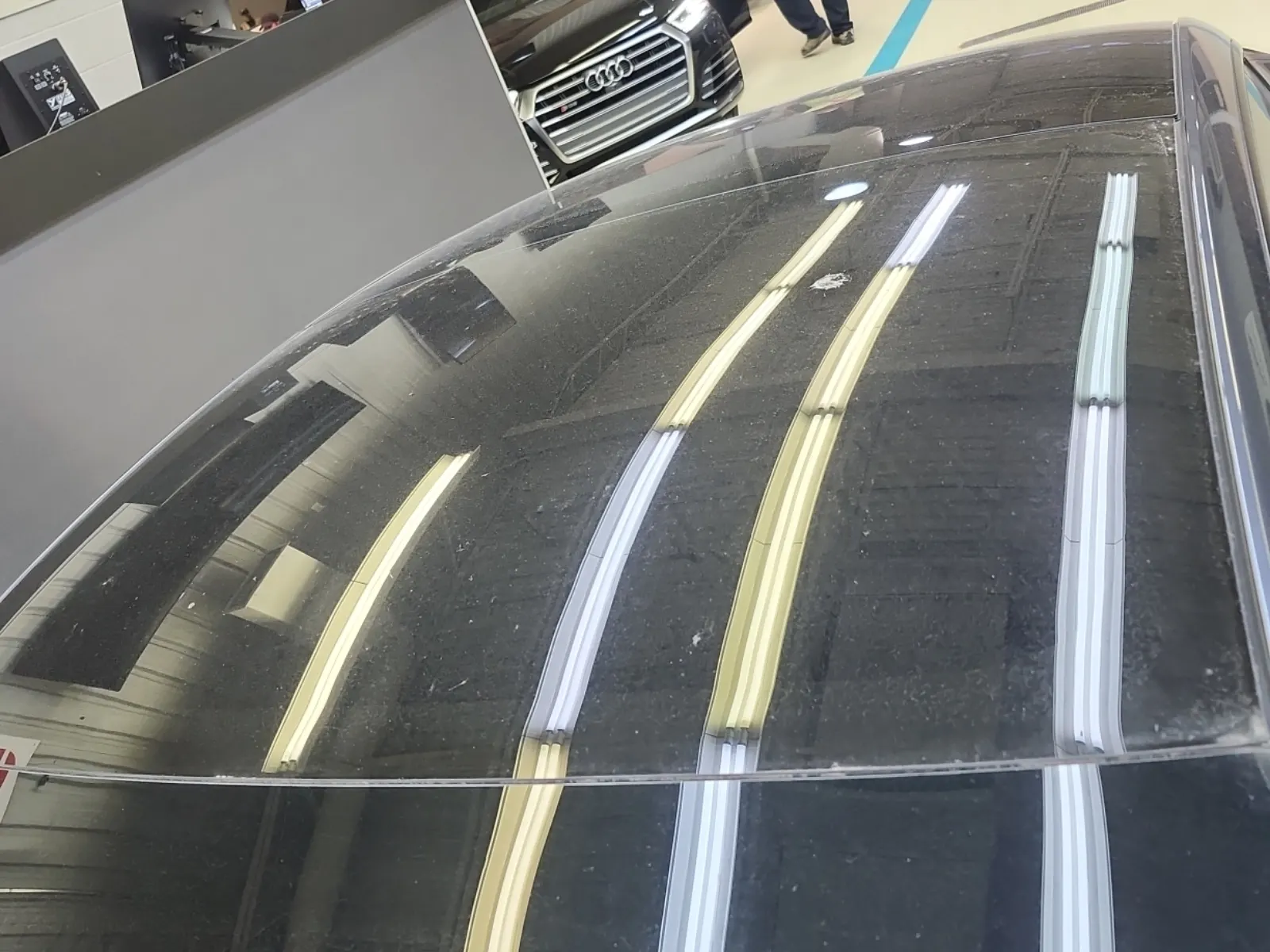 Exterior Roof Photo