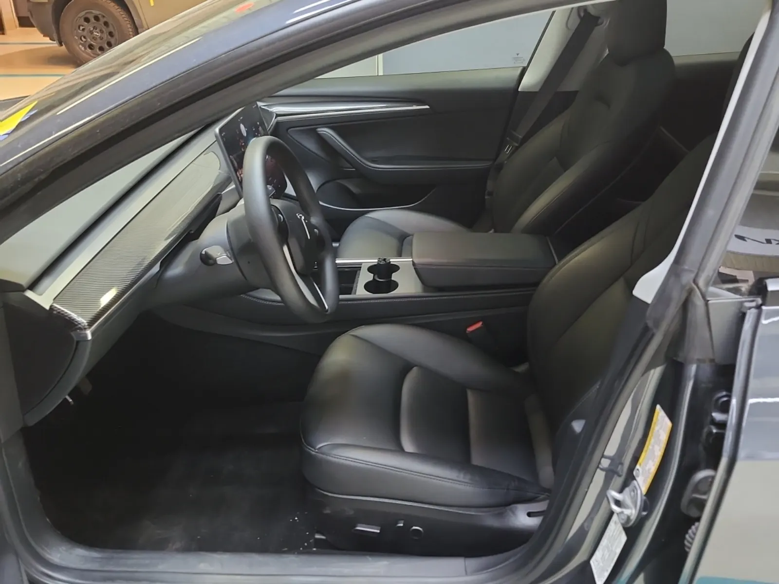 Front Interior Photo