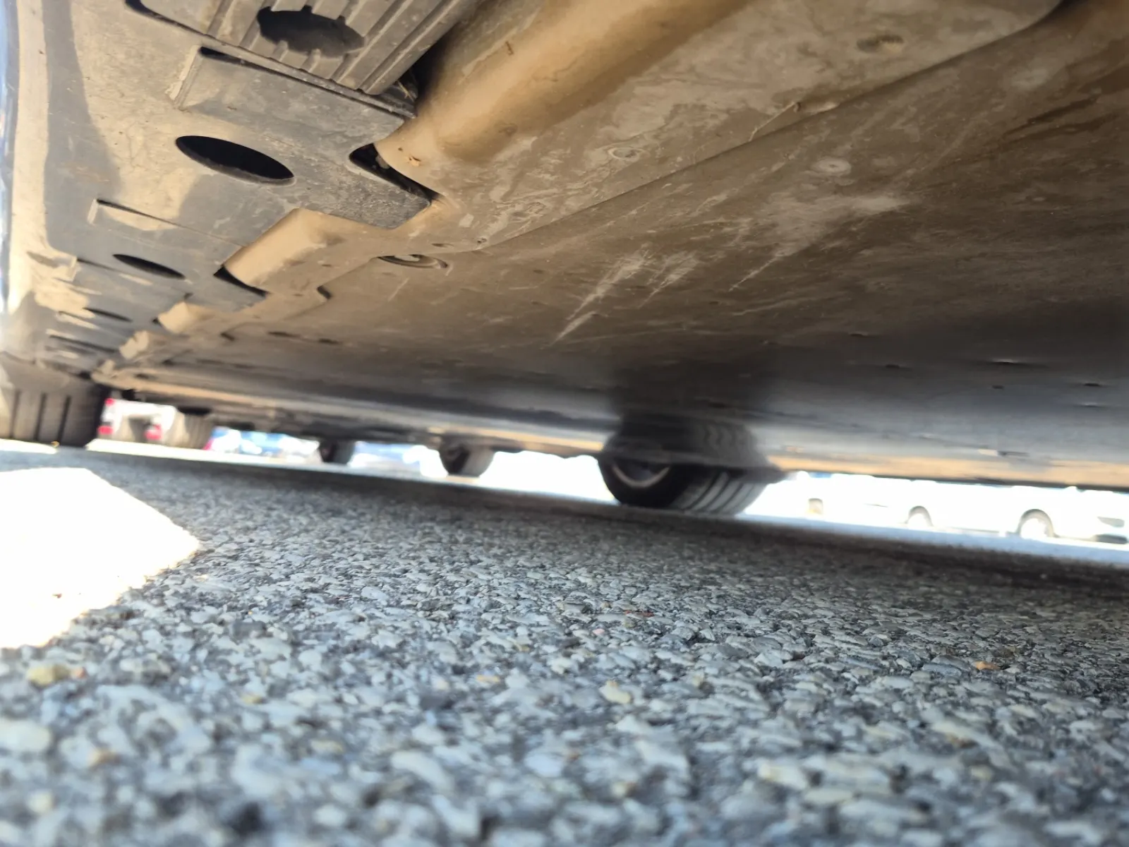Undercarriage - Passenger Photo