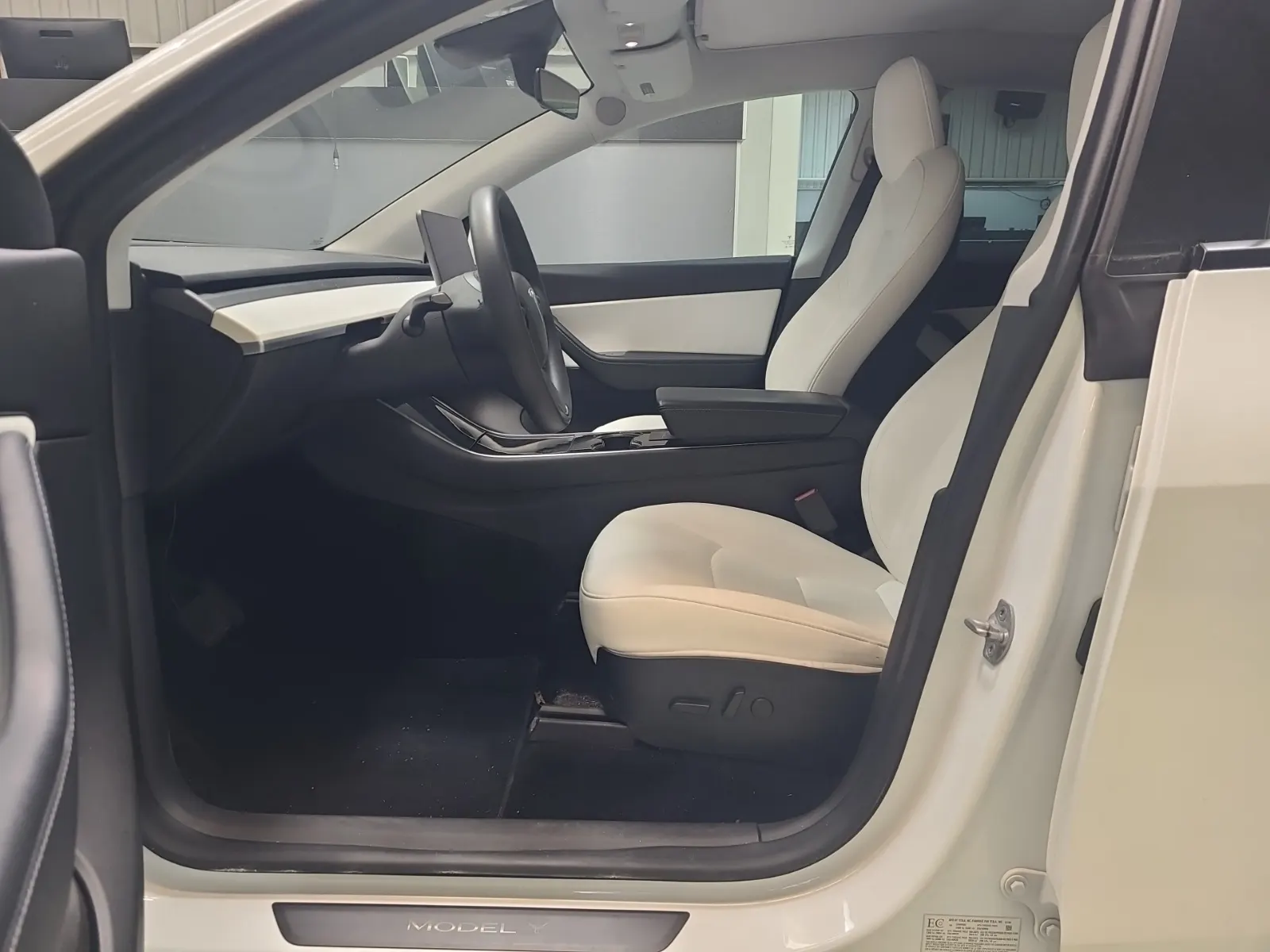Front Interior Photo