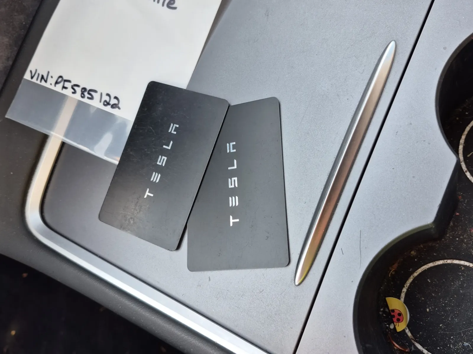 Keys/Fobs/Manual Photo