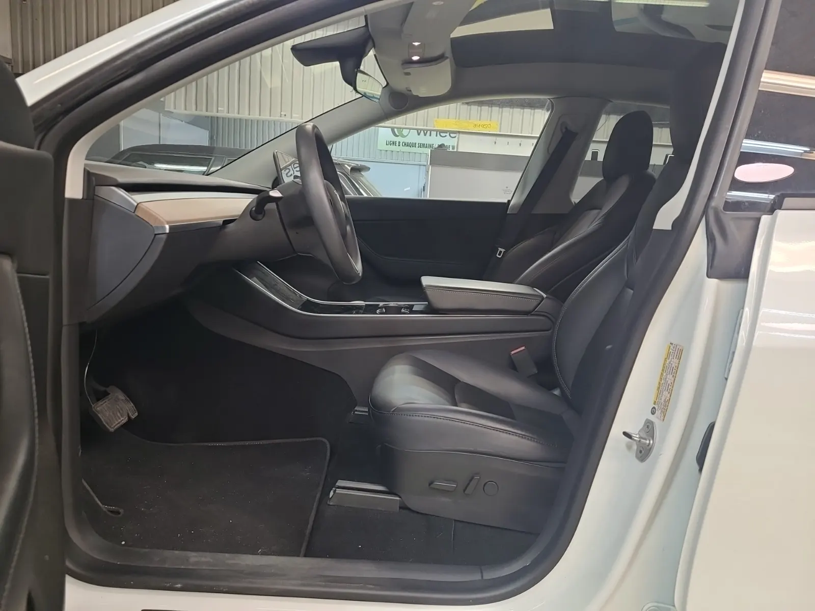Front Interior Photo