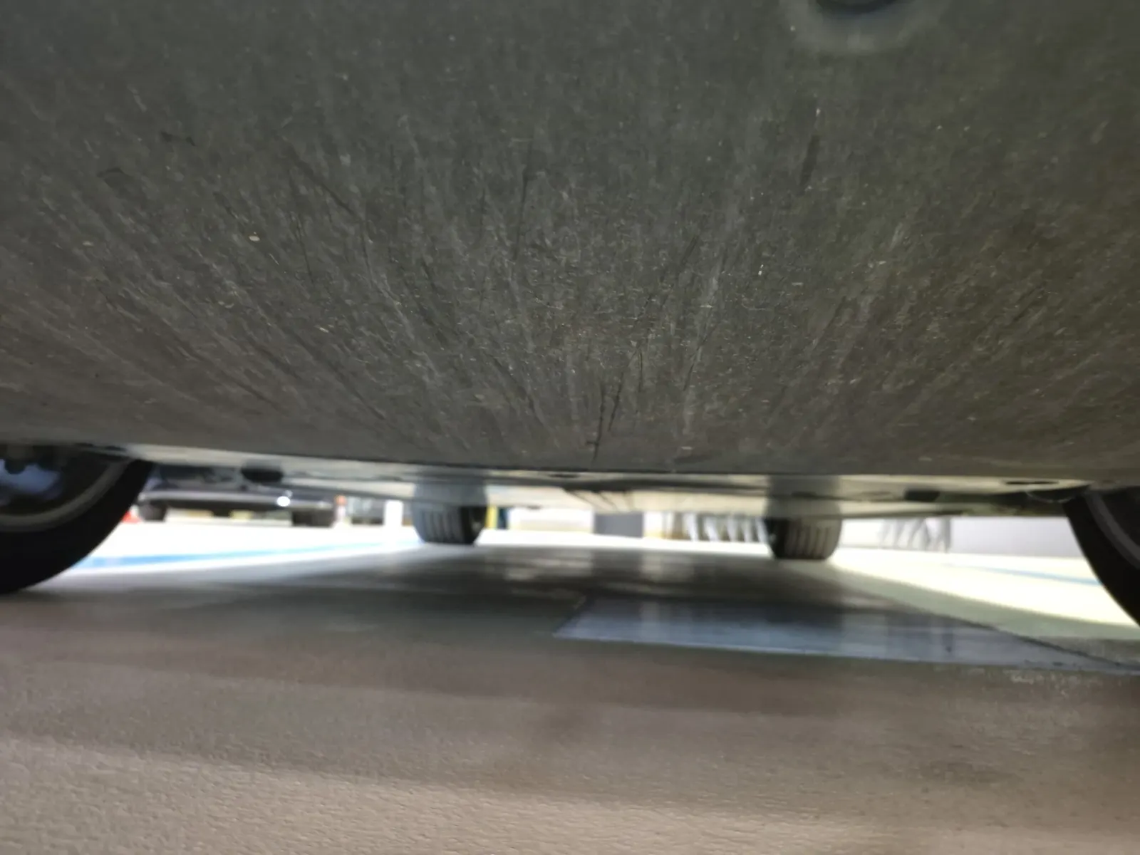 Undercarriage - Front Photo