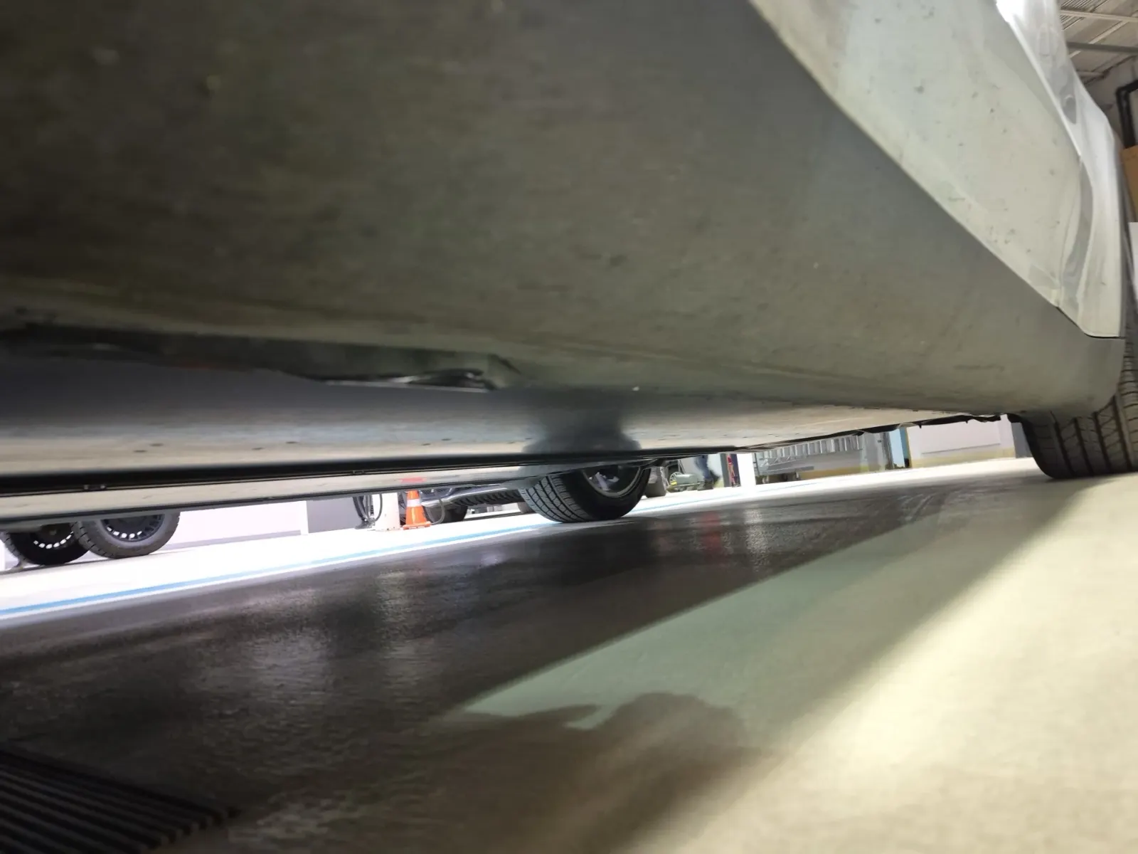 Undercarriage - Driver Photo