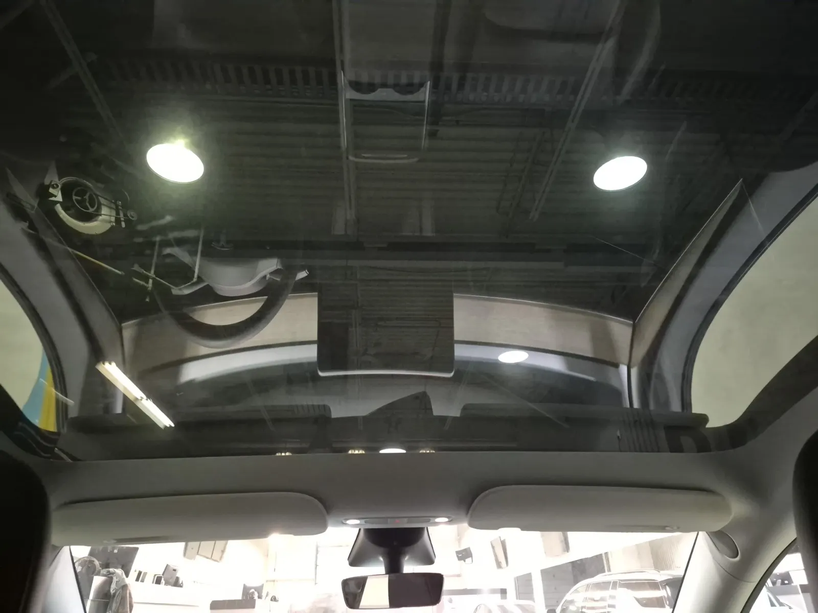 Interior Roof Photo