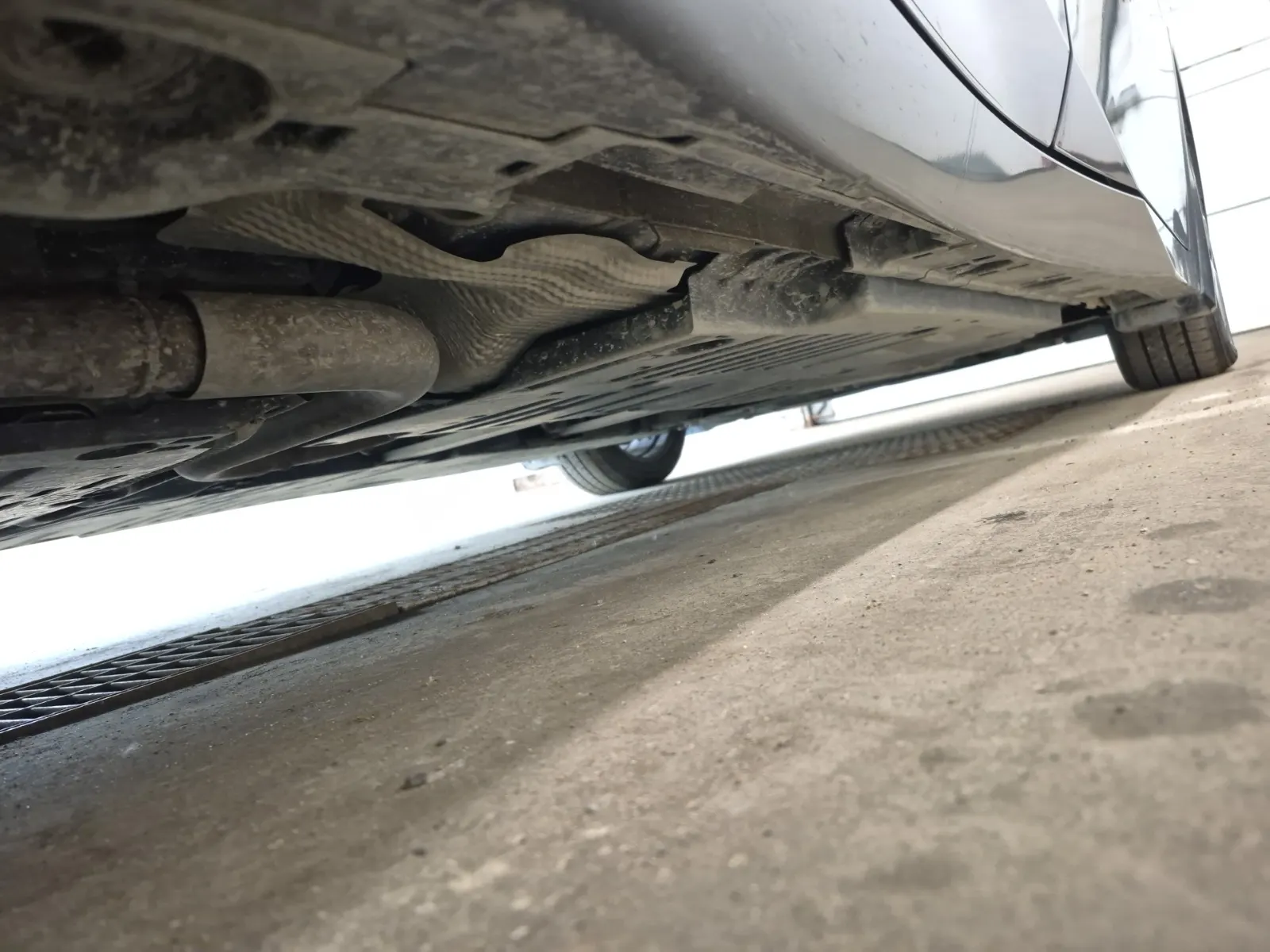 Undercarriage - Passenger Photo