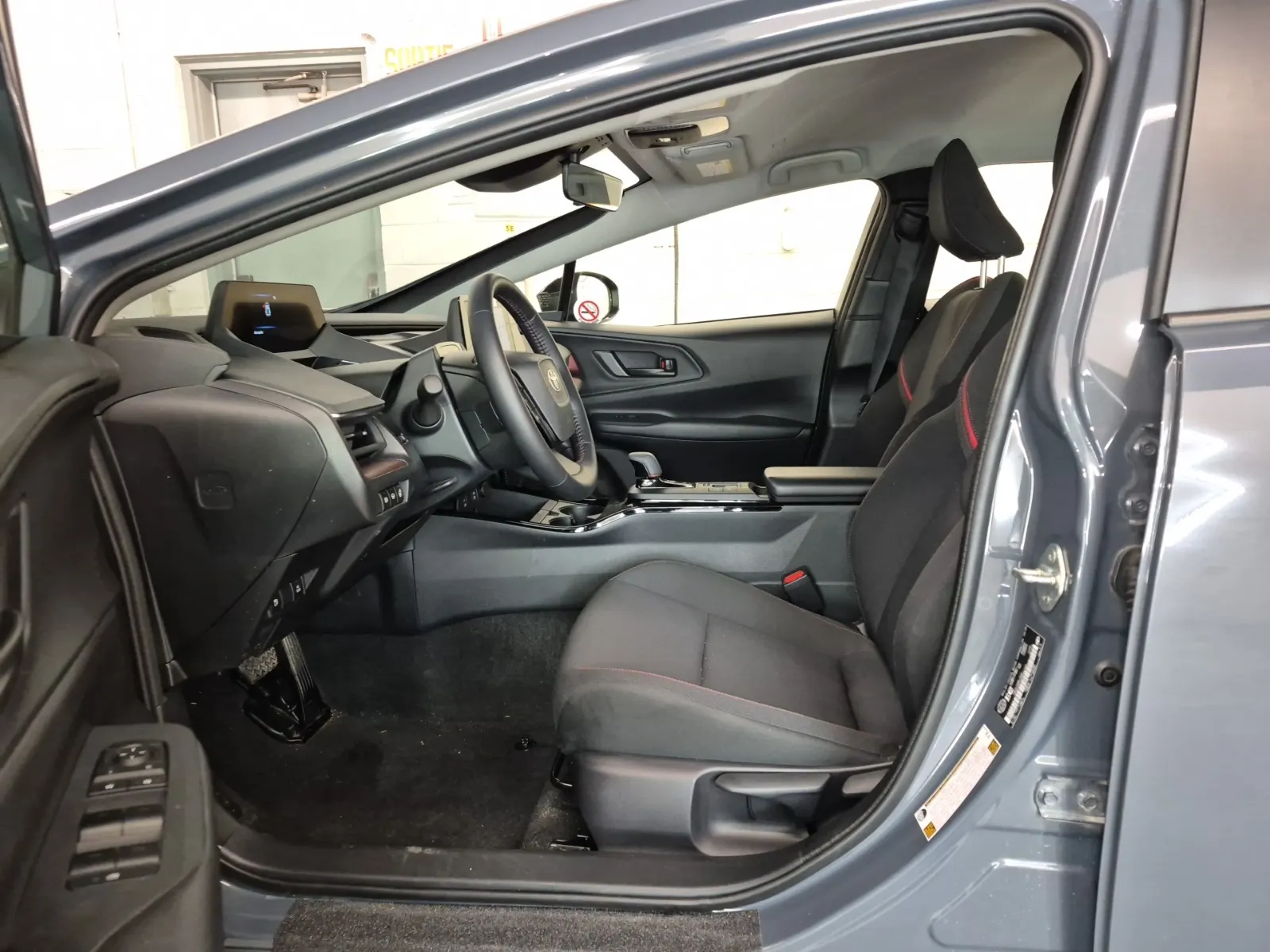 Front Interior Photo