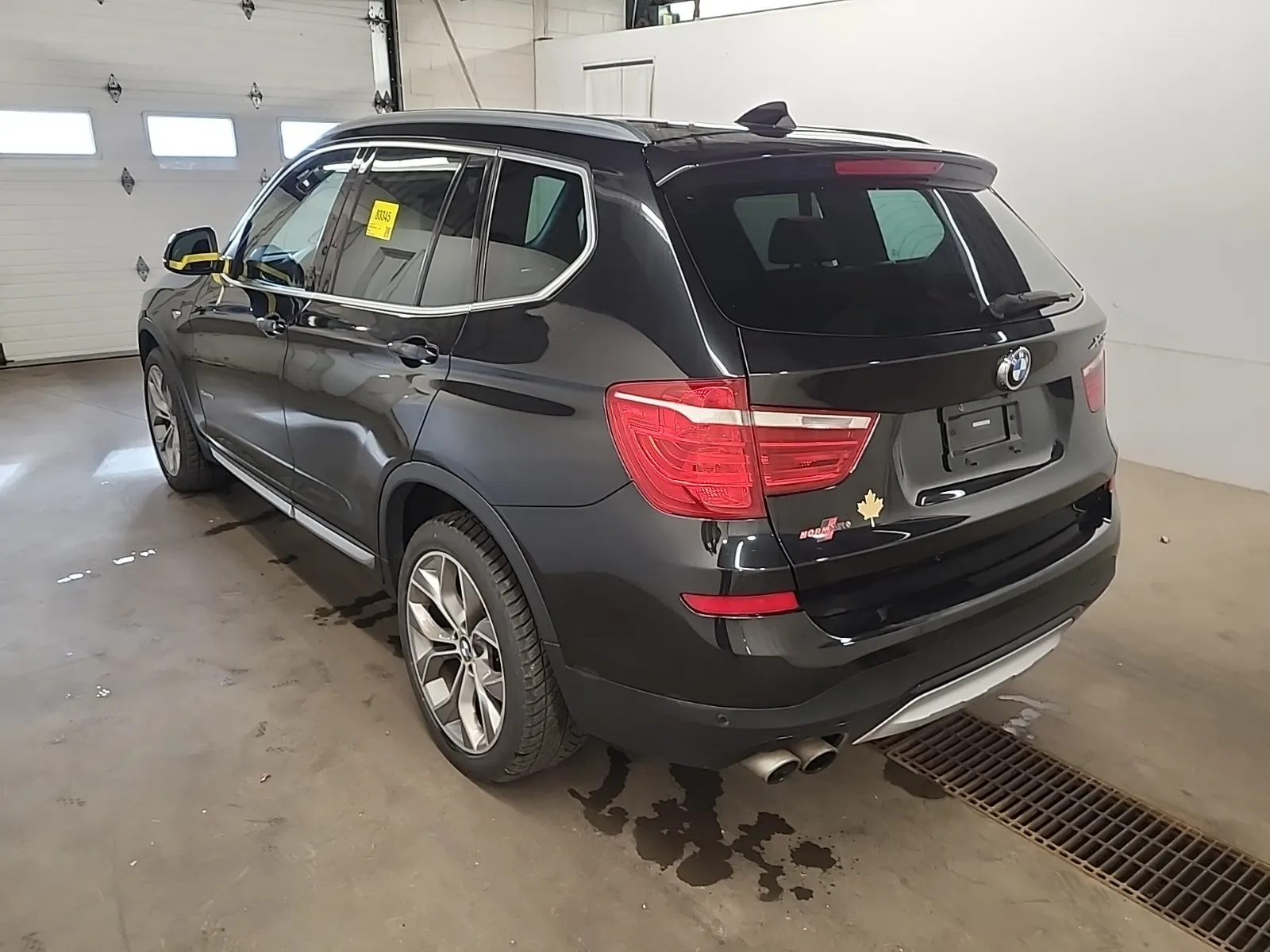 Driver Rear 3/4 Photo