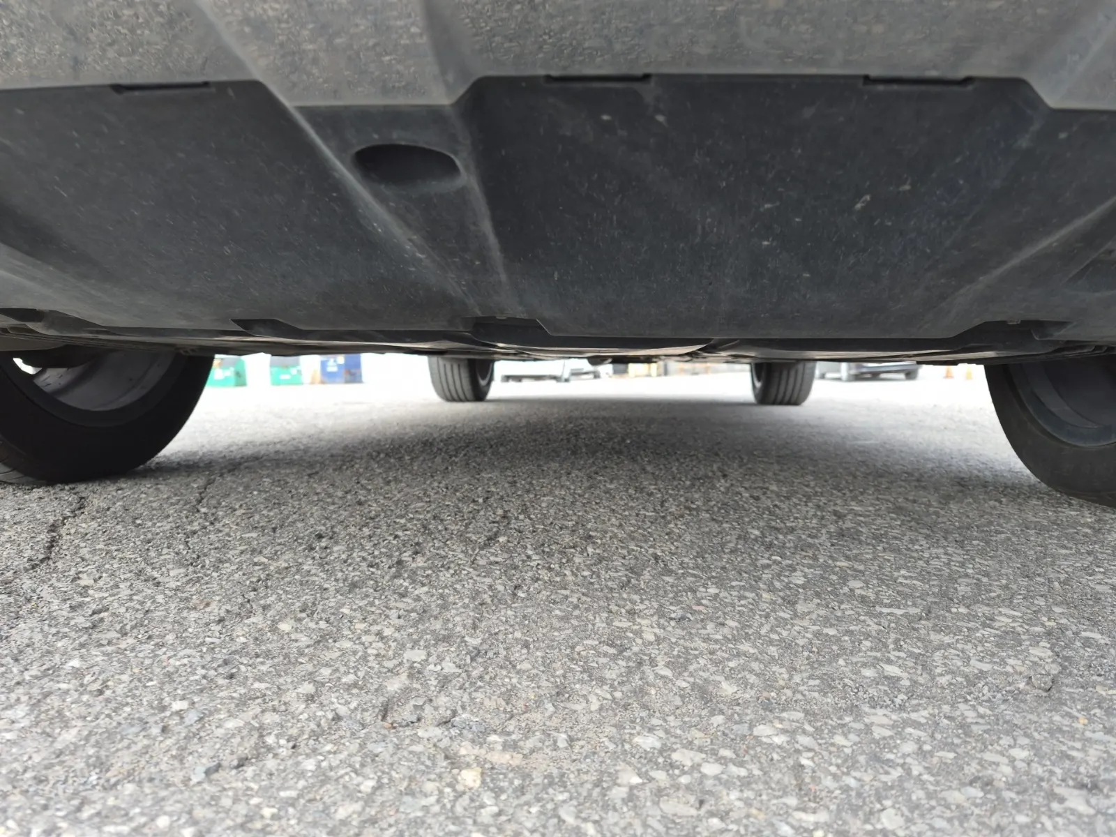 Undercarriage - Front Photo