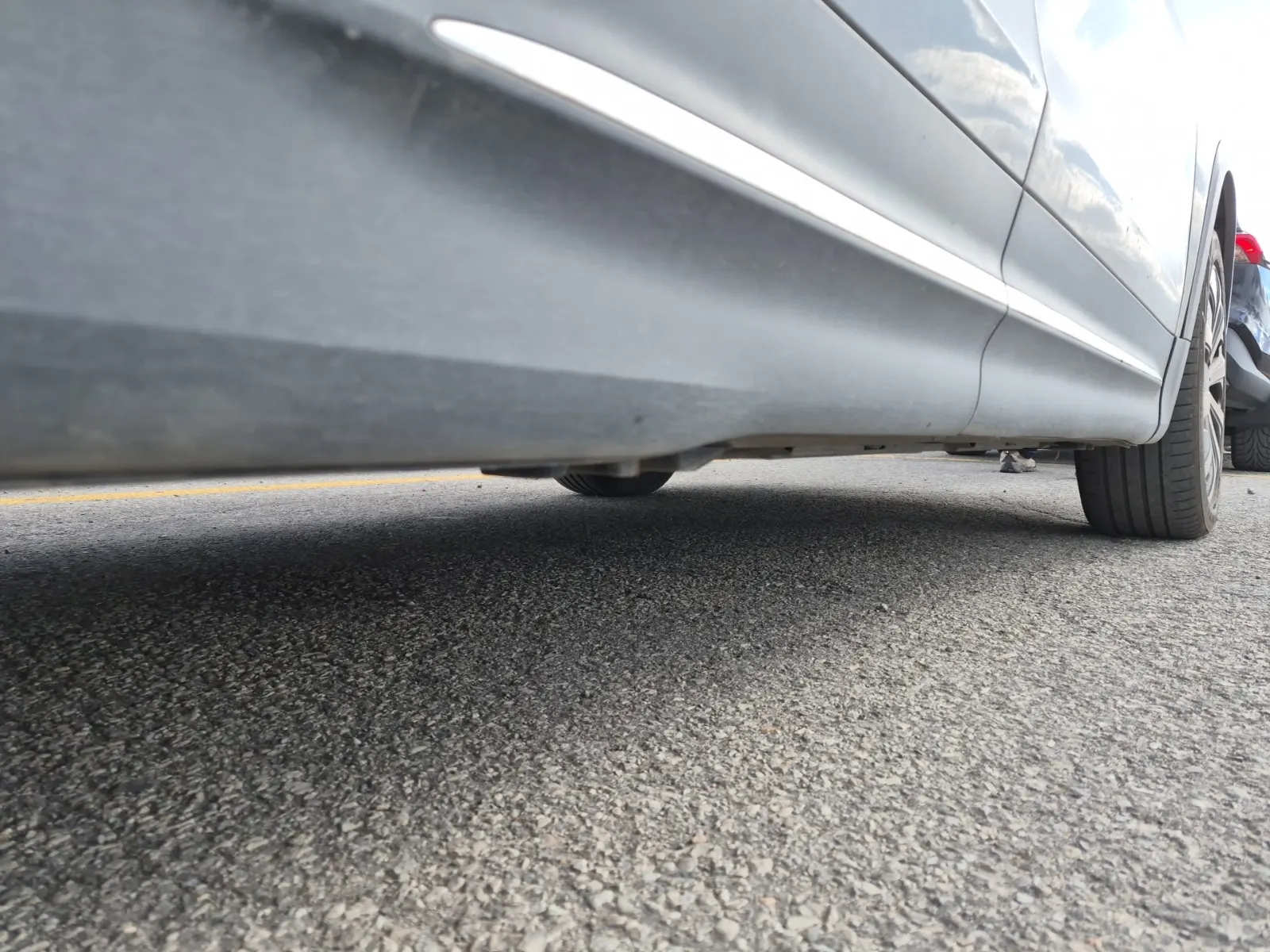 Undercarriage - Passenger Photo