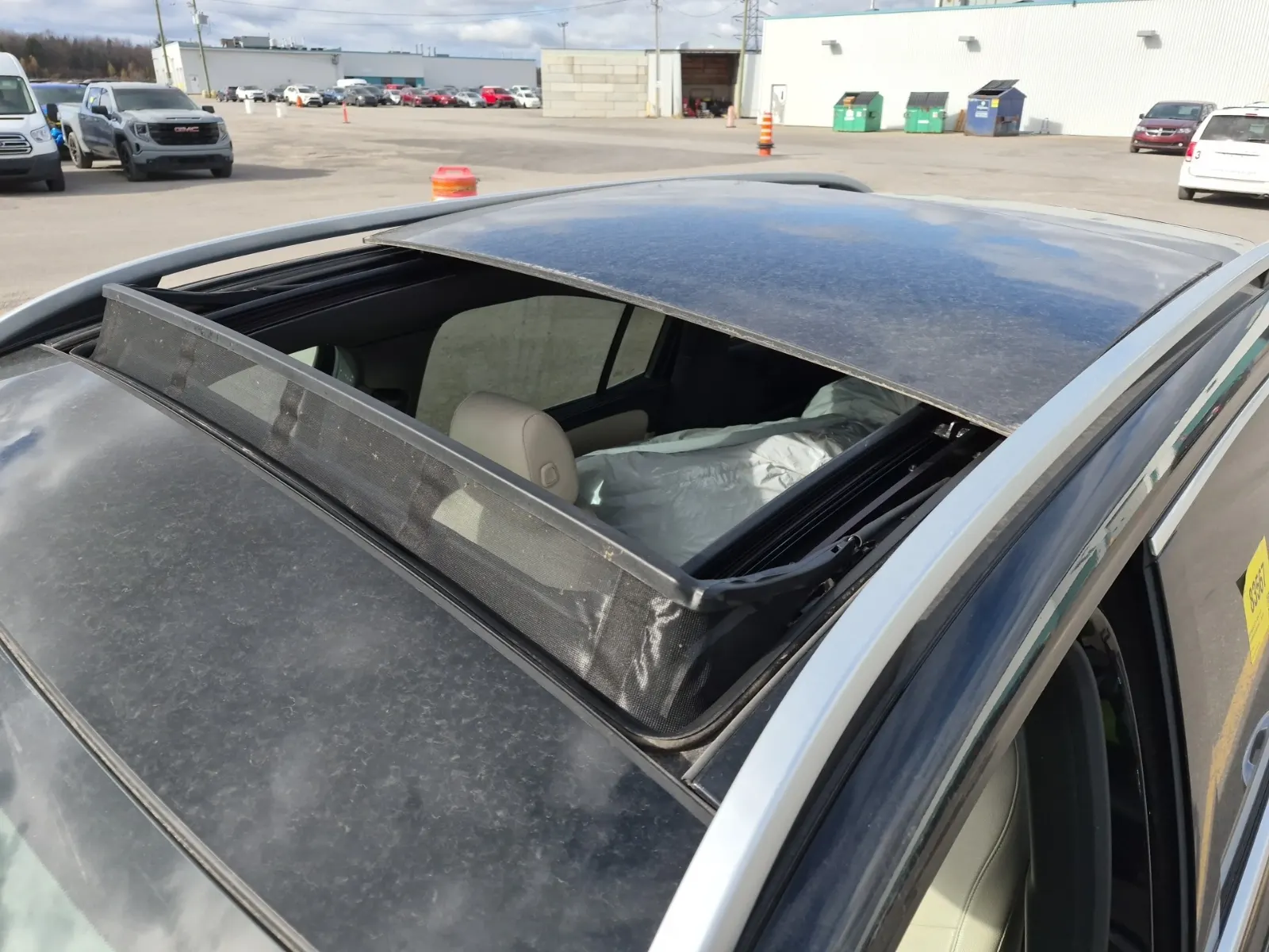 Exterior Roof Photo