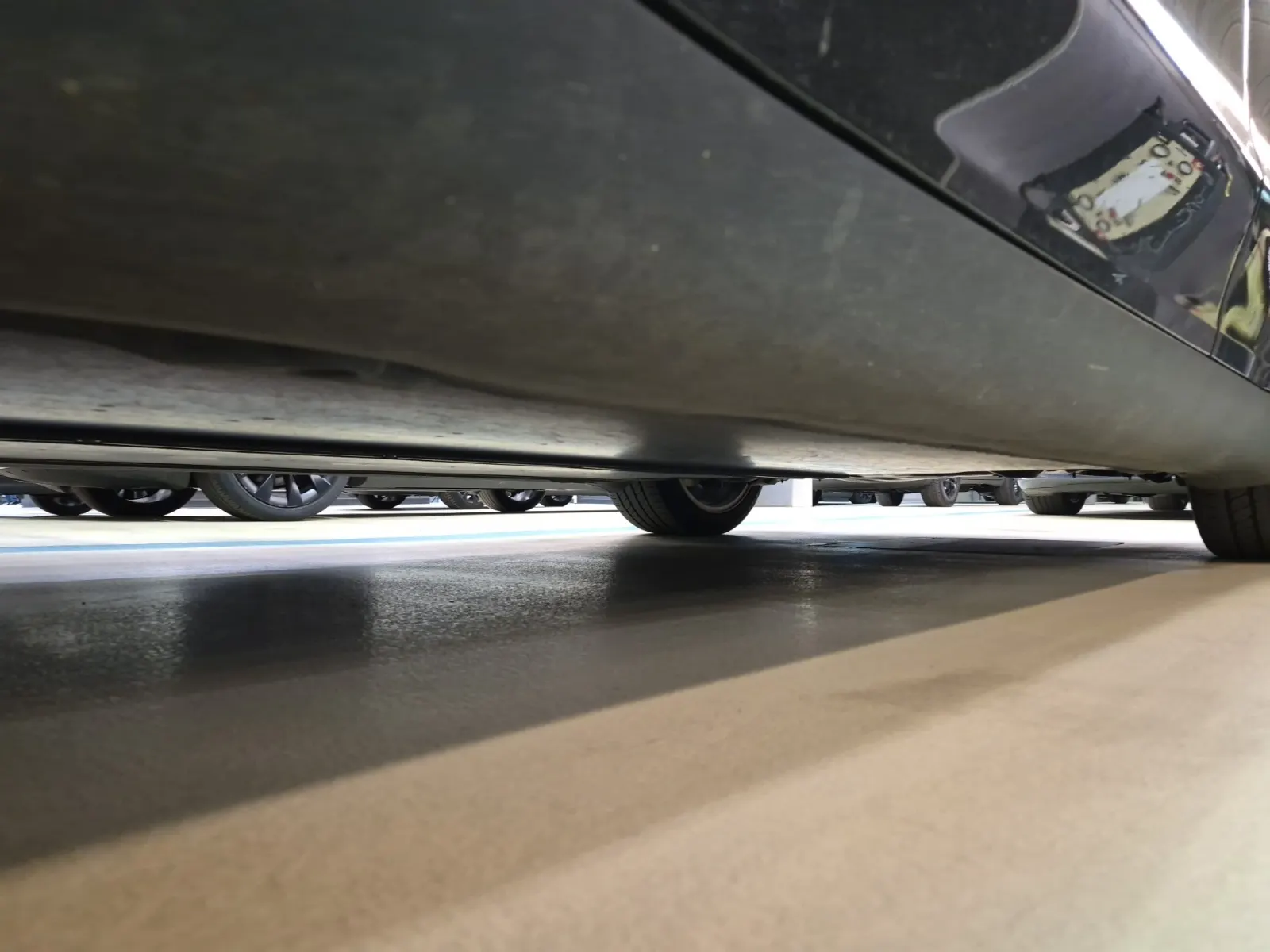Undercarriage - Driver Photo