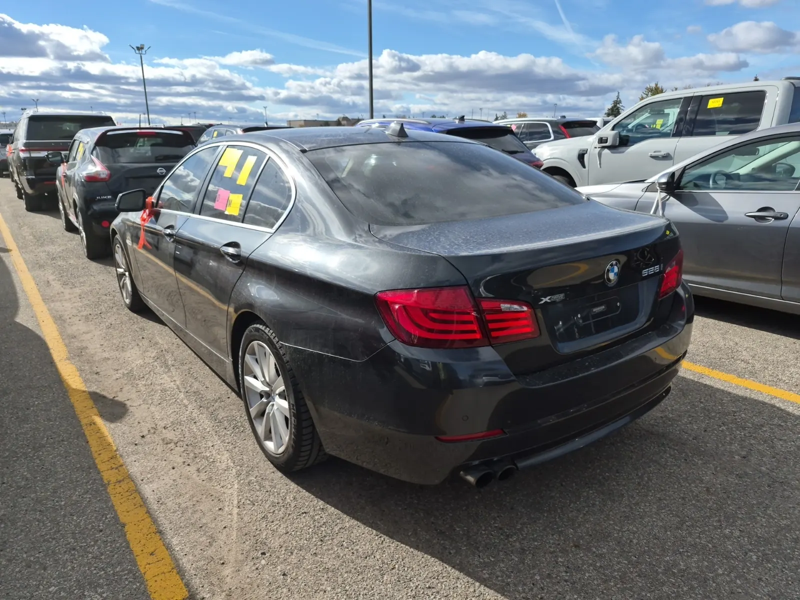 Driver Rear 3/4 Photo