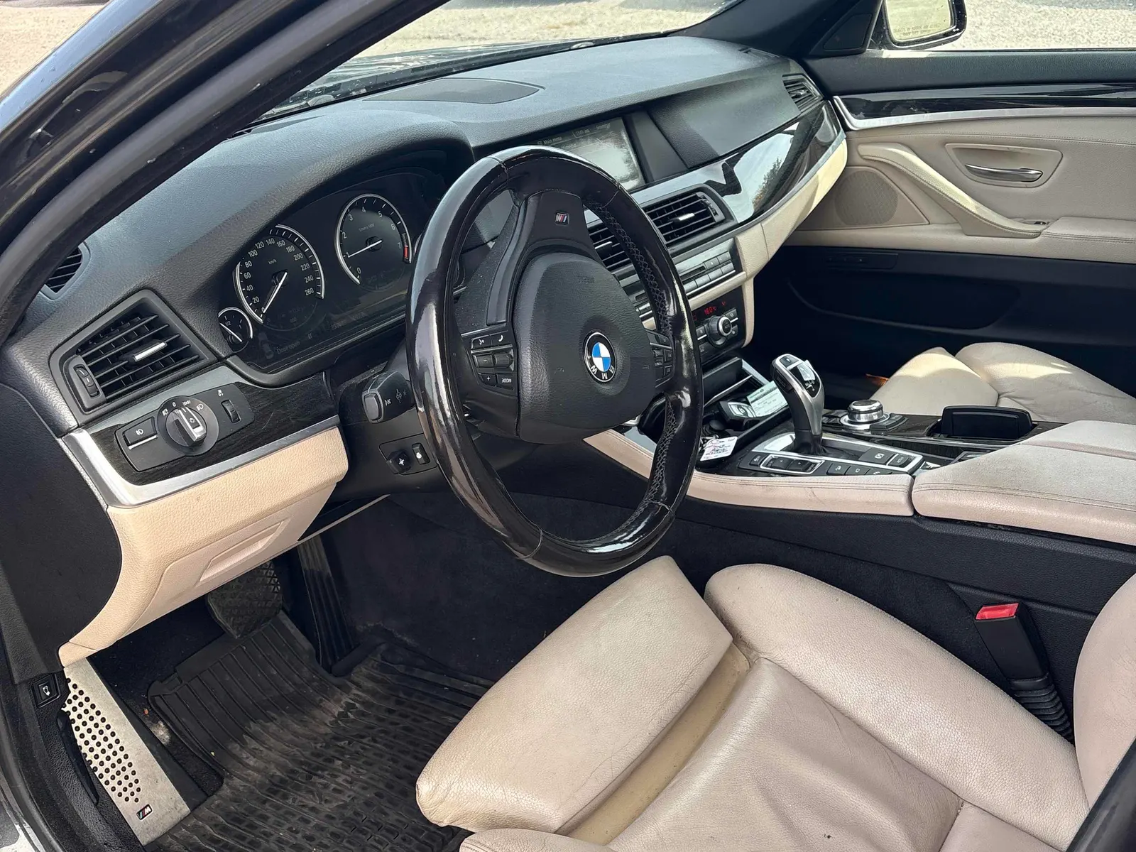 Interior driver side