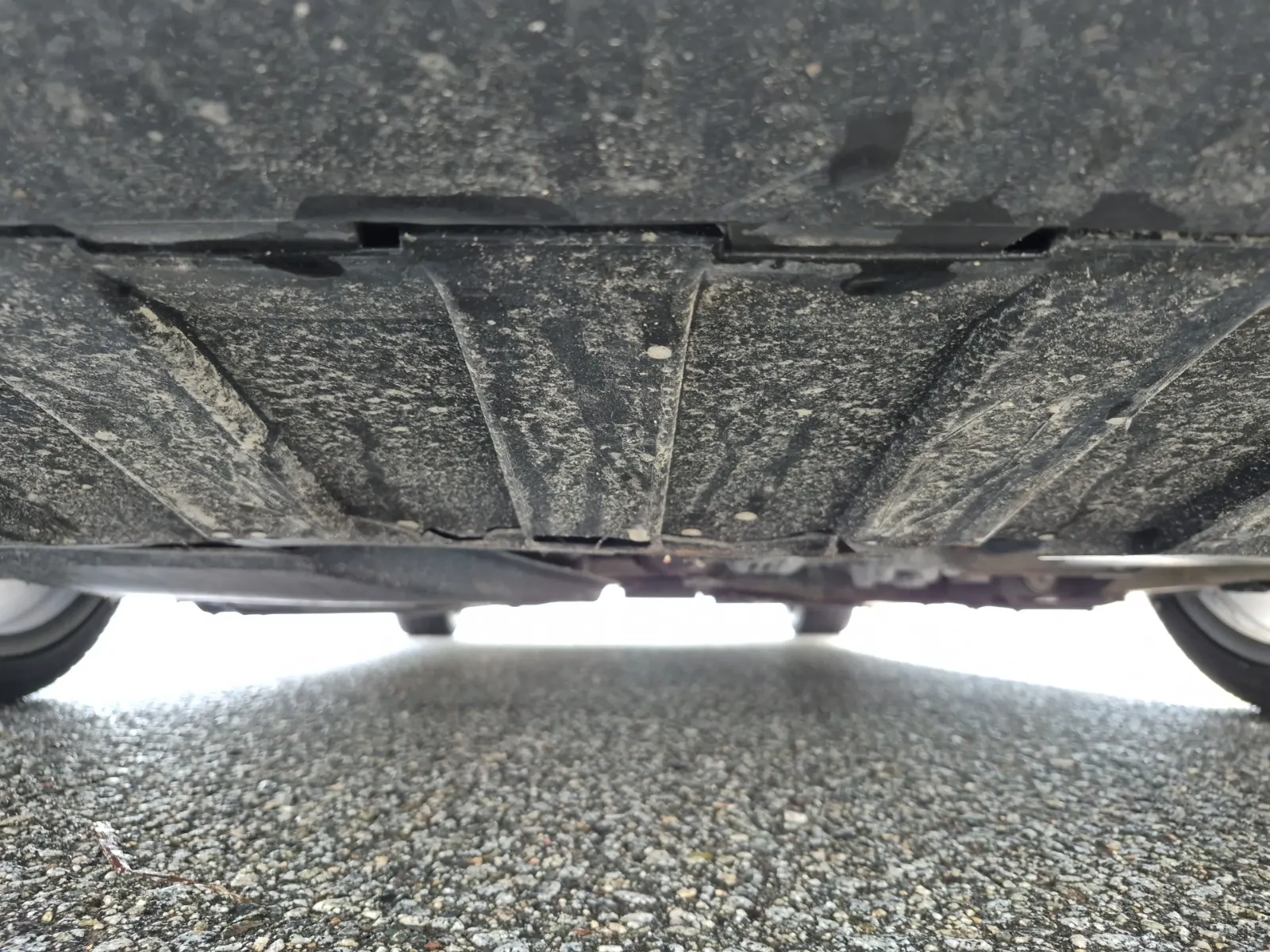 Undercarriage - Front Photo