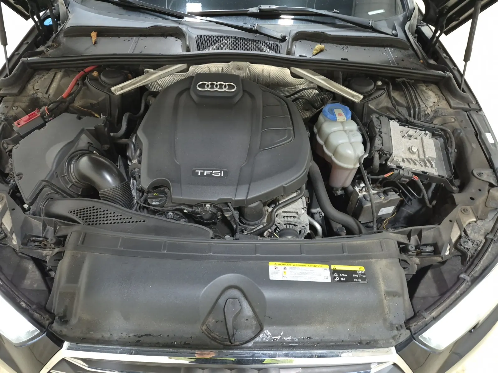 Engine Photo