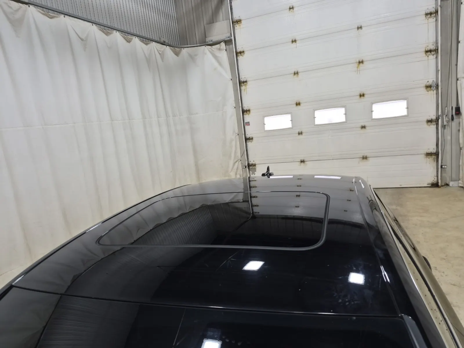 Exterior Roof Photo