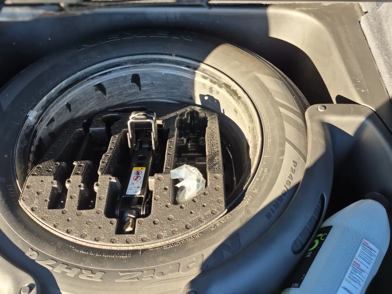 Spare Tire & Wheel Photo