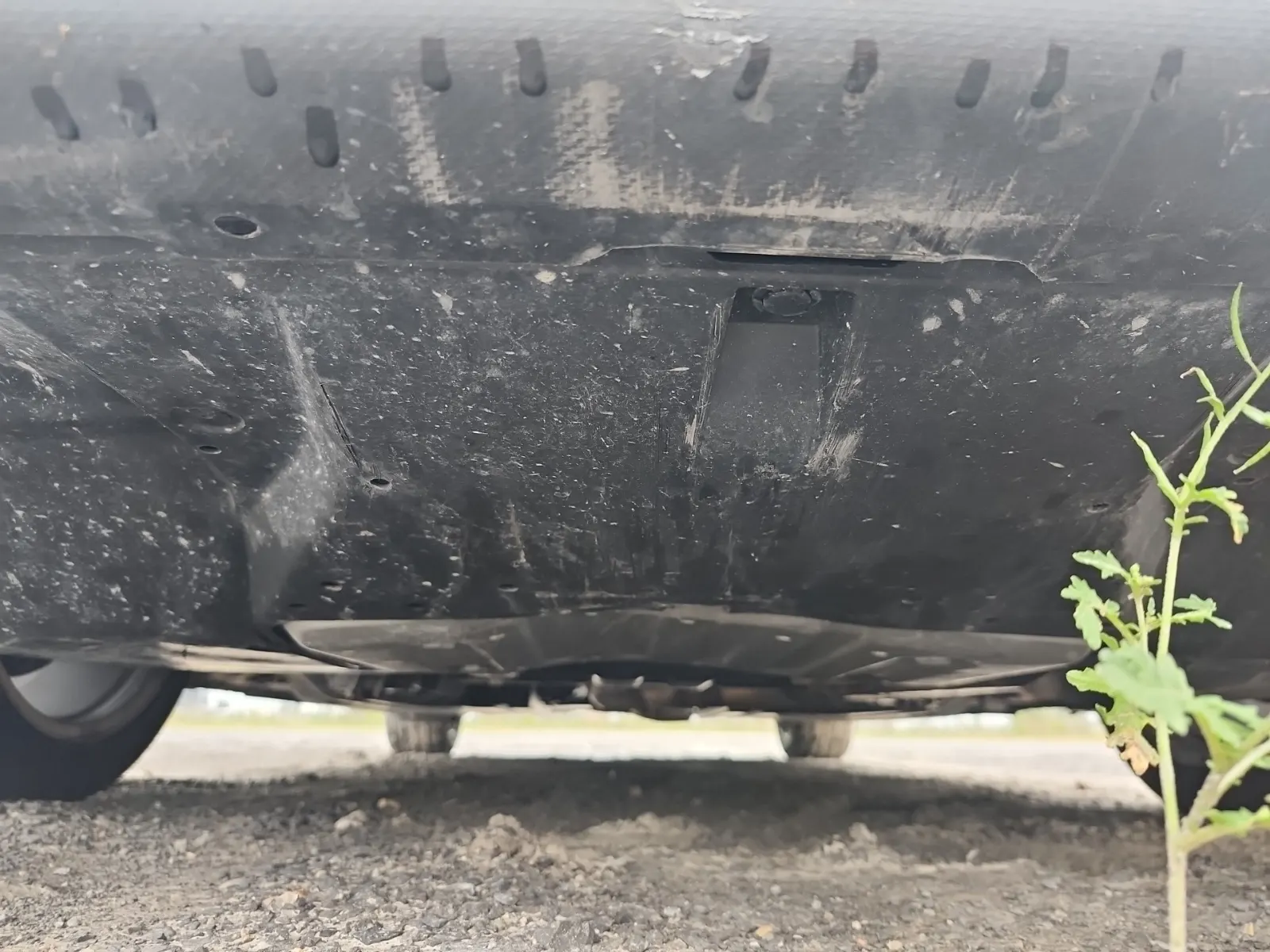 Undercarriage - Front Photo