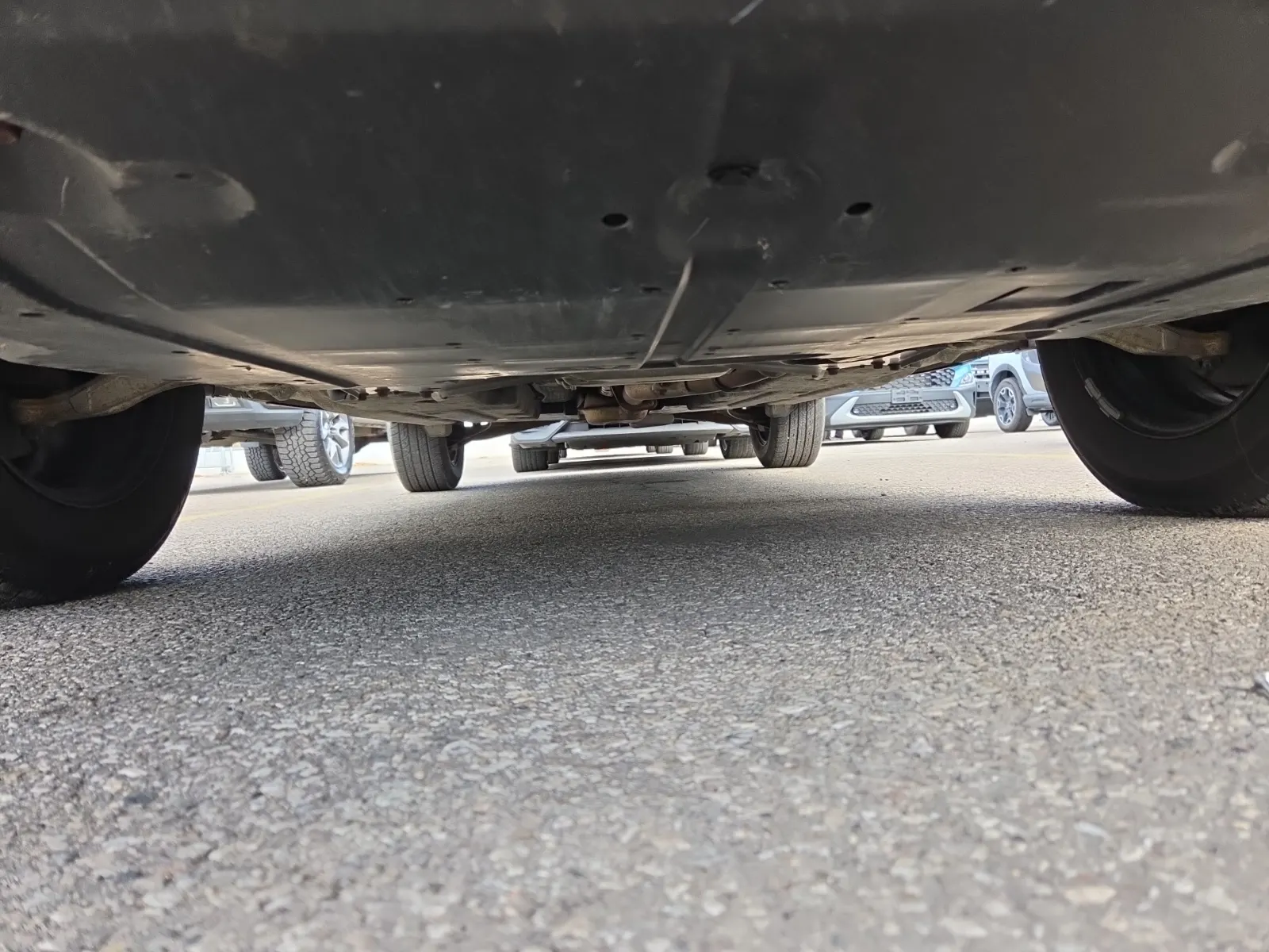 Undercarriage - Front Photo