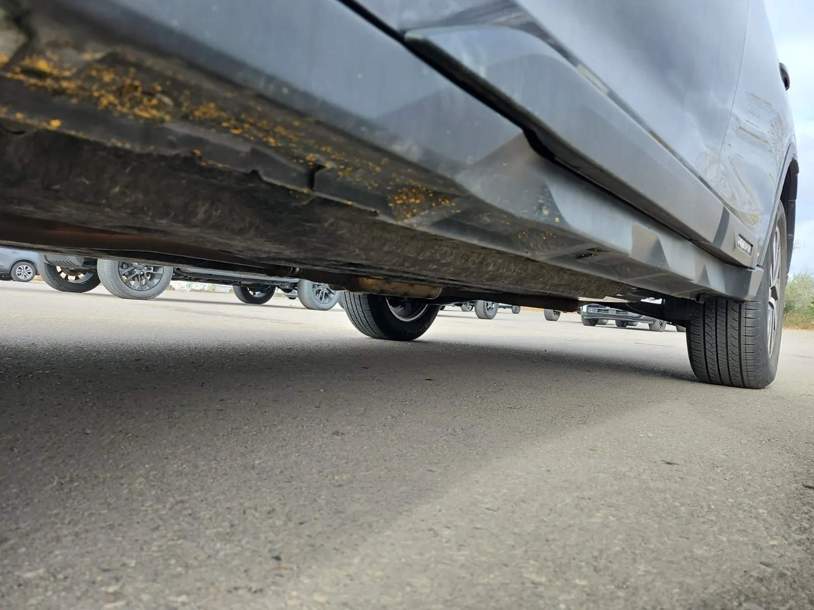 Undercarriage - Driver Photo