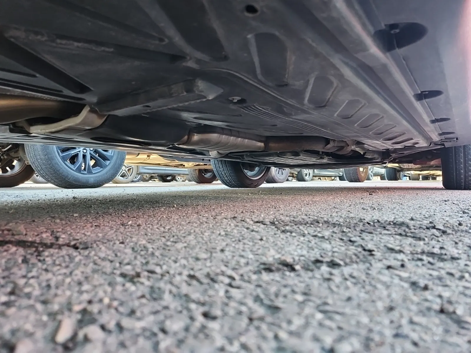 Undercarriage - Passenger Photo