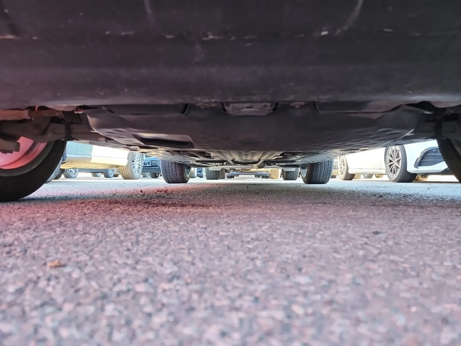Undercarriage - Front Photo