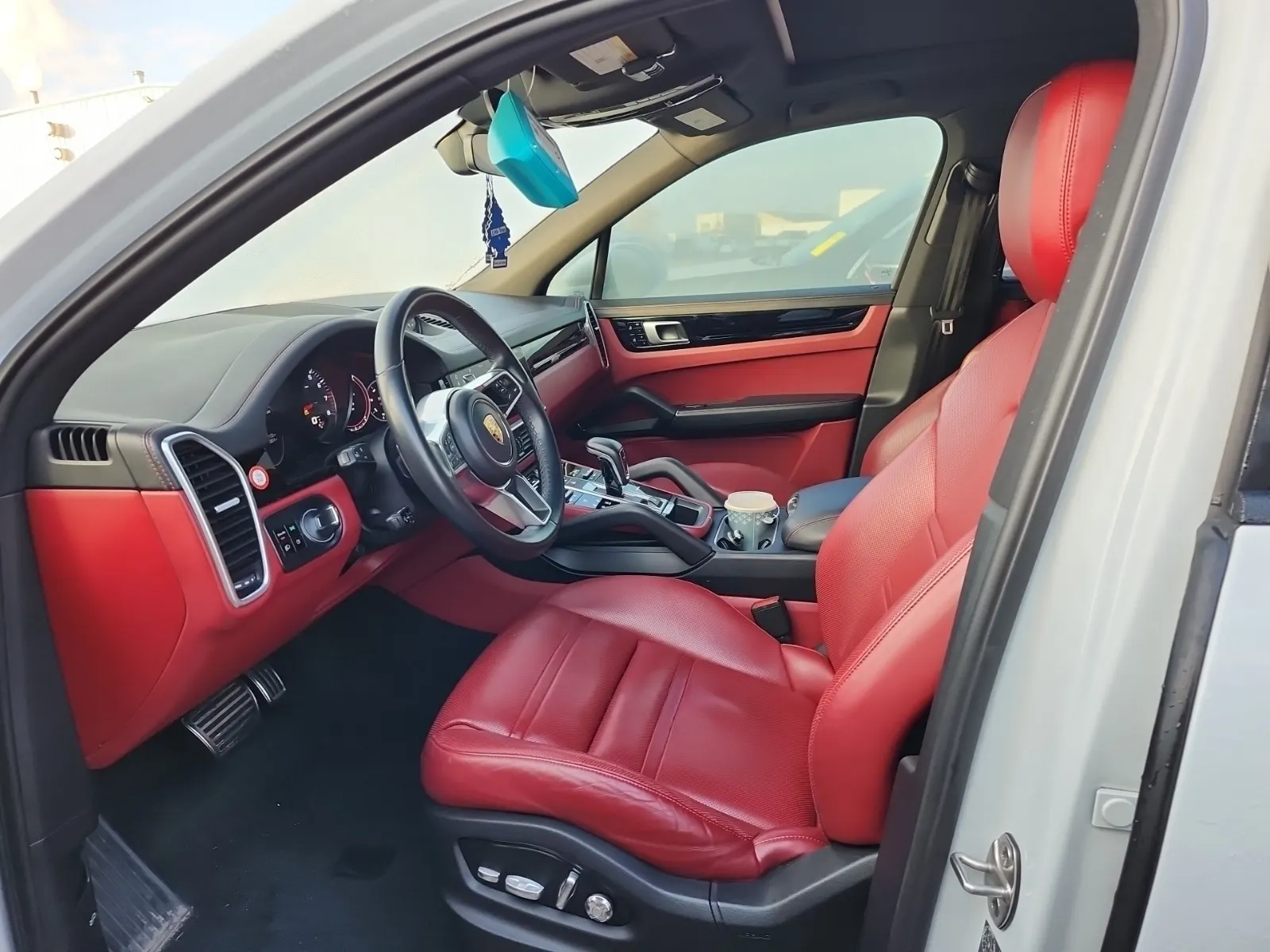 Front Interior Photo