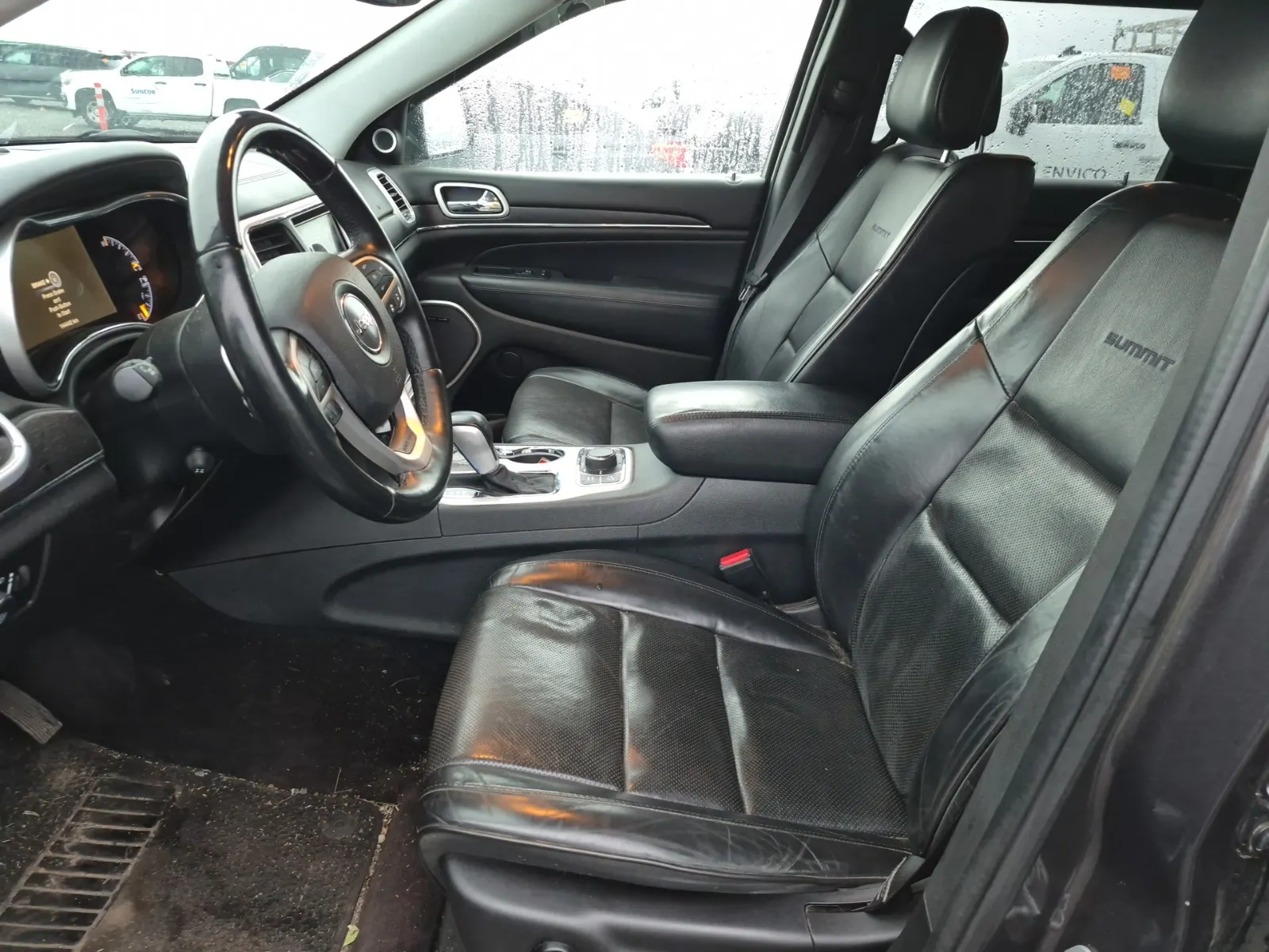 Front Interior Photo