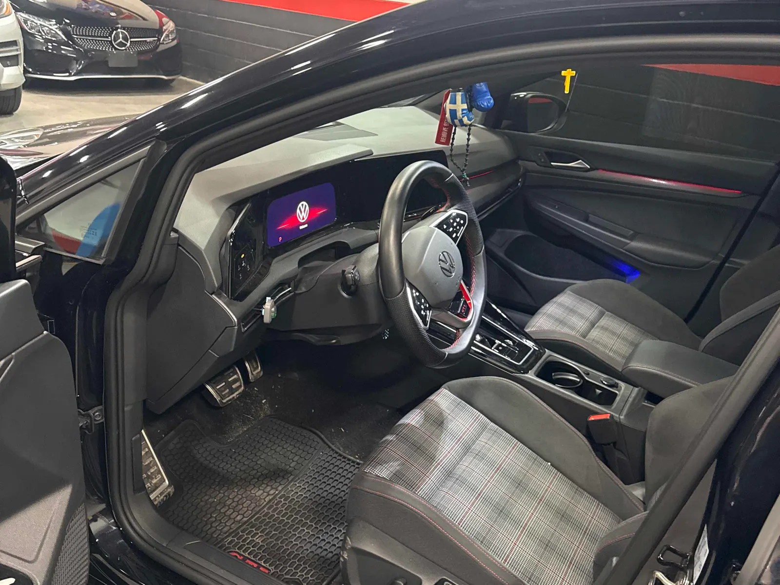 Interior driver side