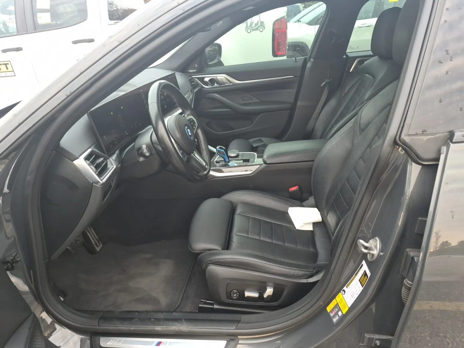 Front Interior Photo