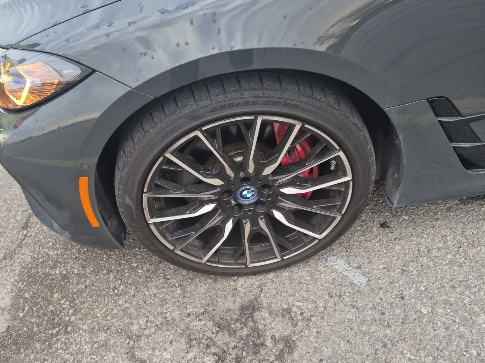 Front driver wheel/tire photo