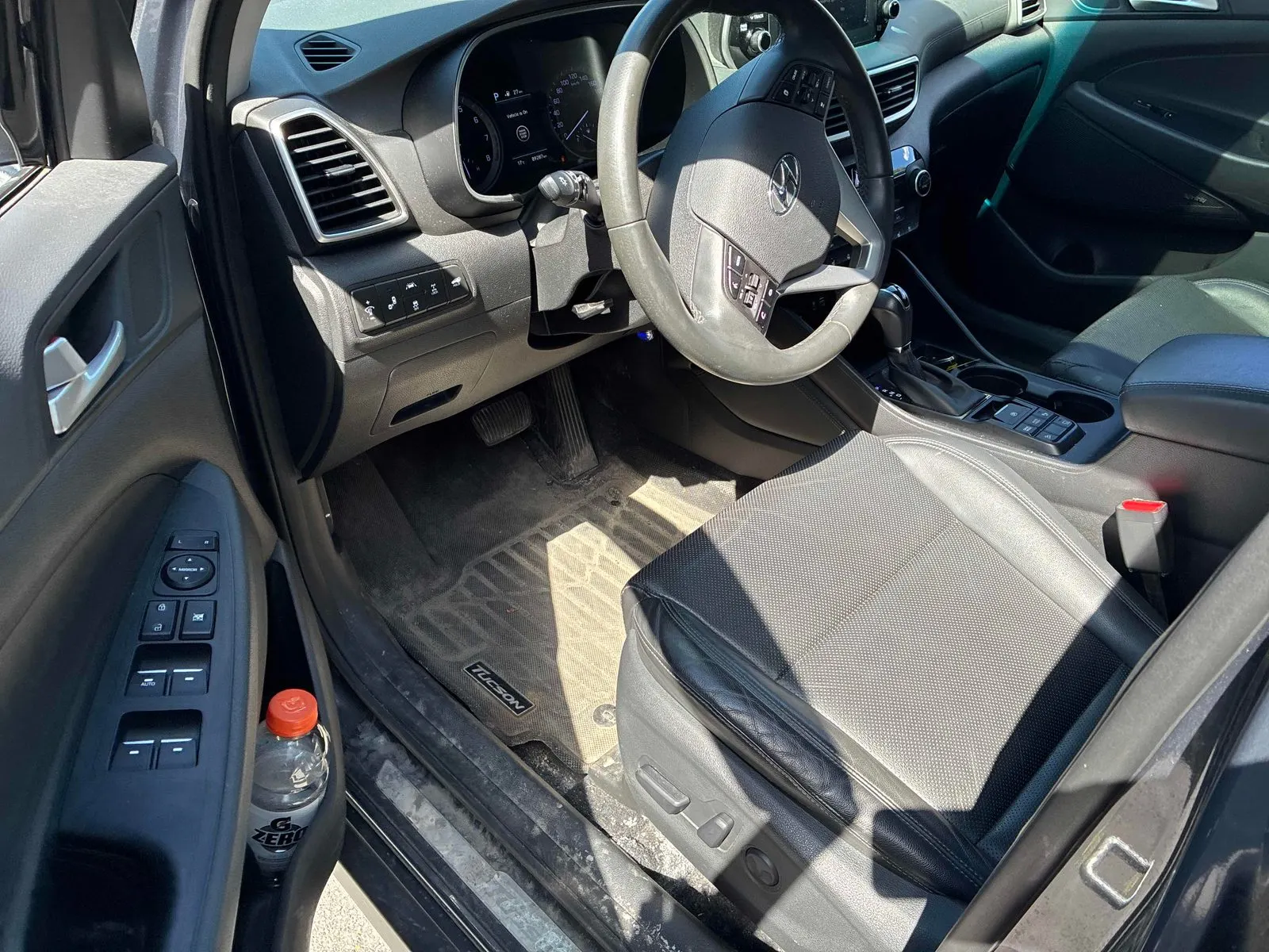Interior driver side