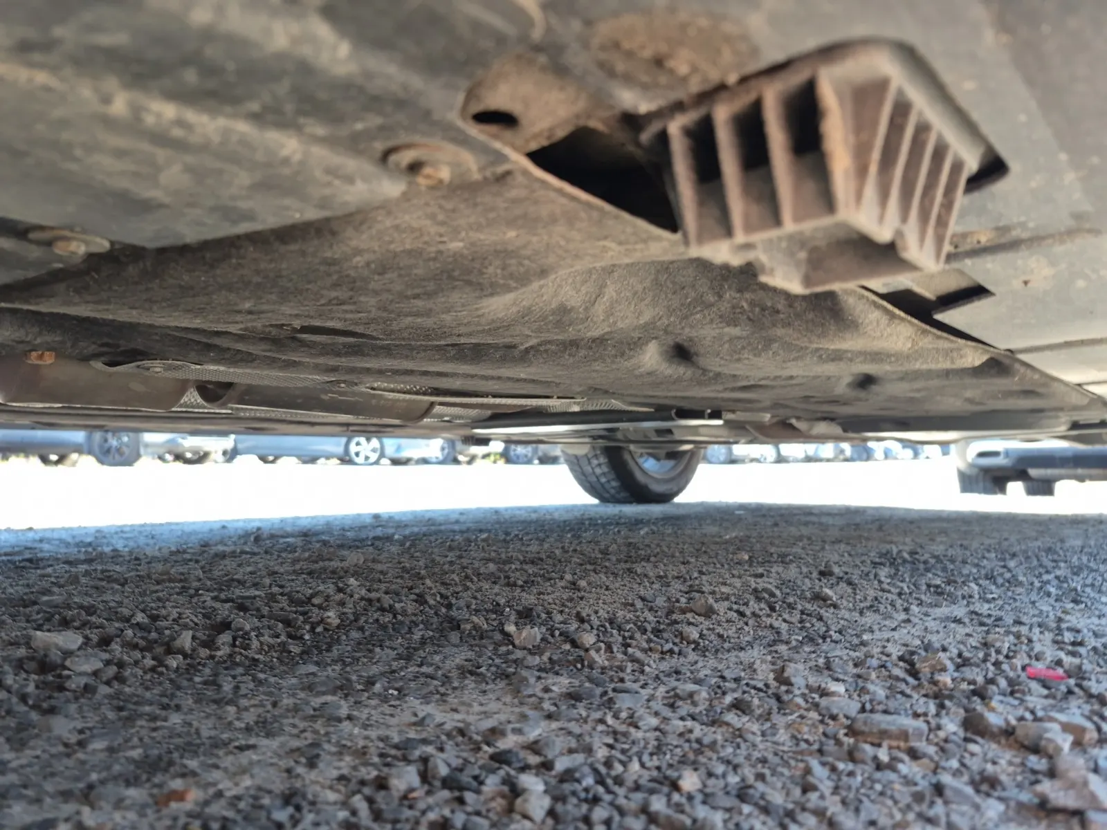 Undercarriage - Driver Photo