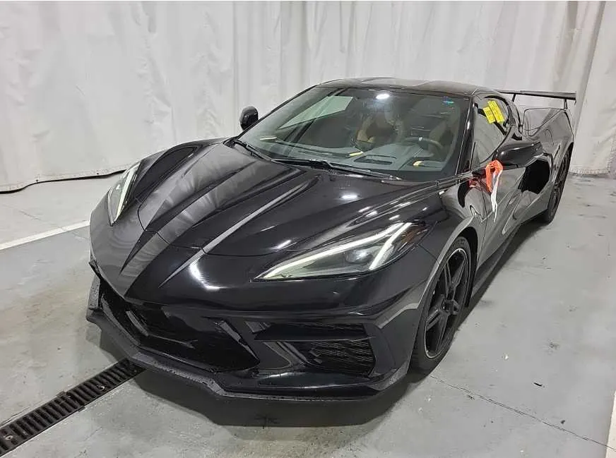 3/4 Front (Main image)