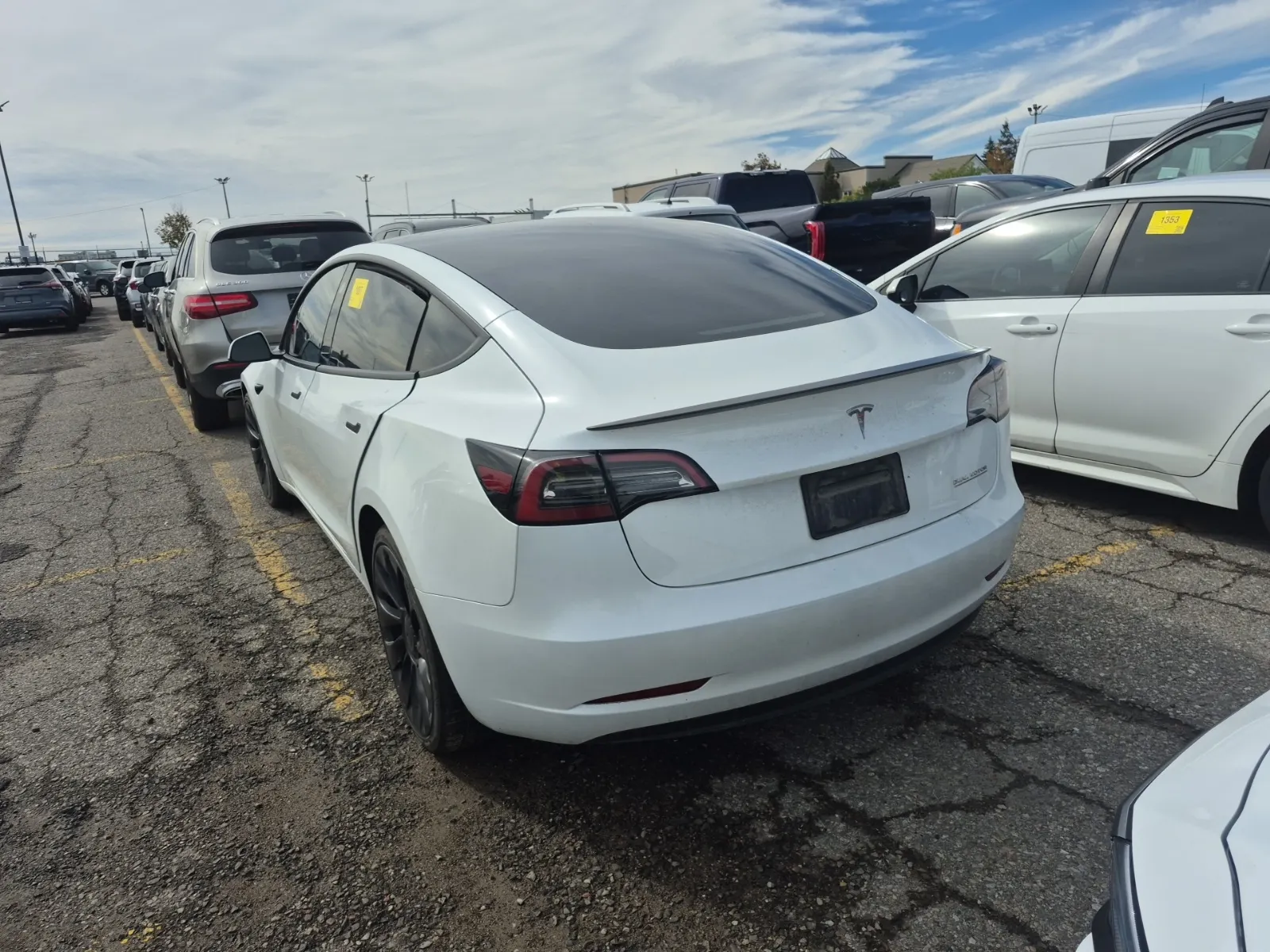 Driver Rear 3/4 Photo