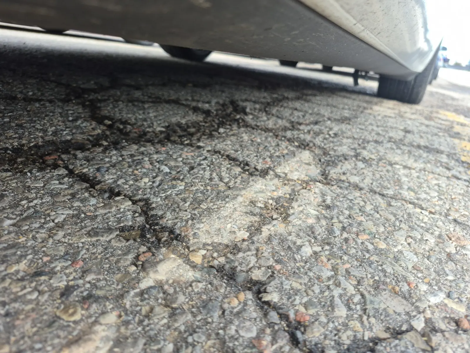 Undercarriage - Driver Photo