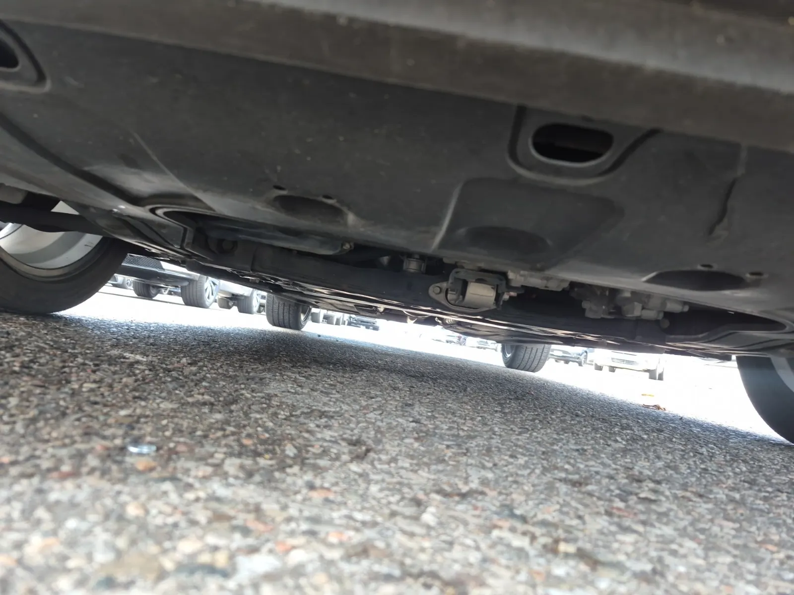 Undercarriage - Front Photo